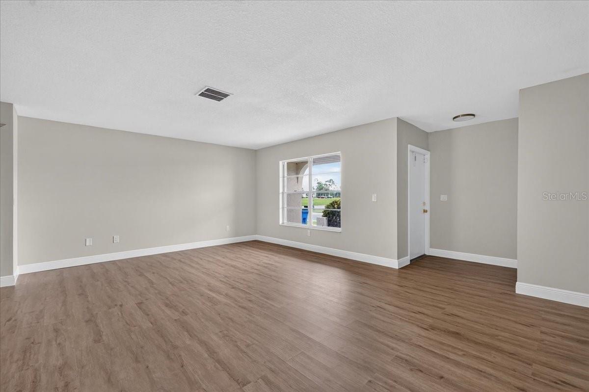 1201 WILD FEATHER LN — photo 7