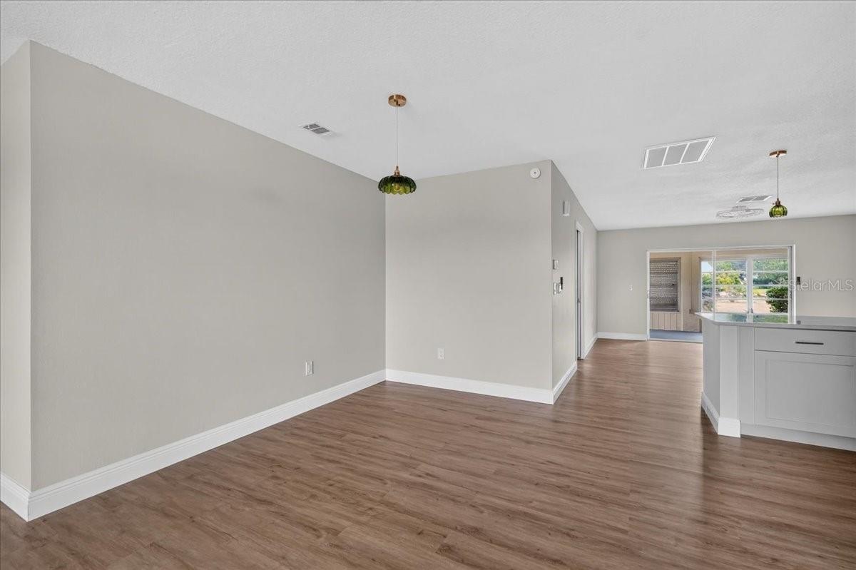 1201 WILD FEATHER LN — photo 10