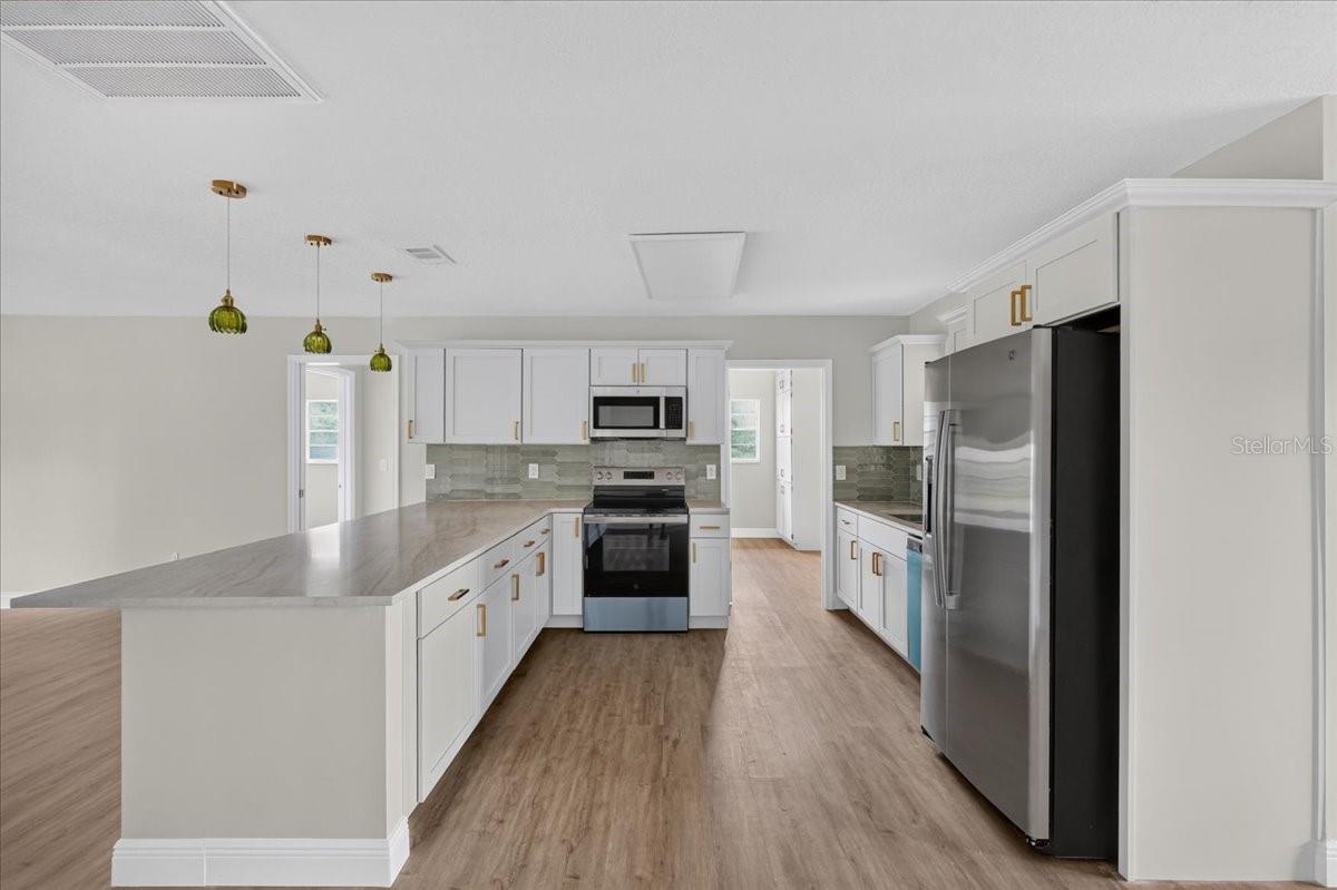 1201 WILD FEATHER LN — photo 12