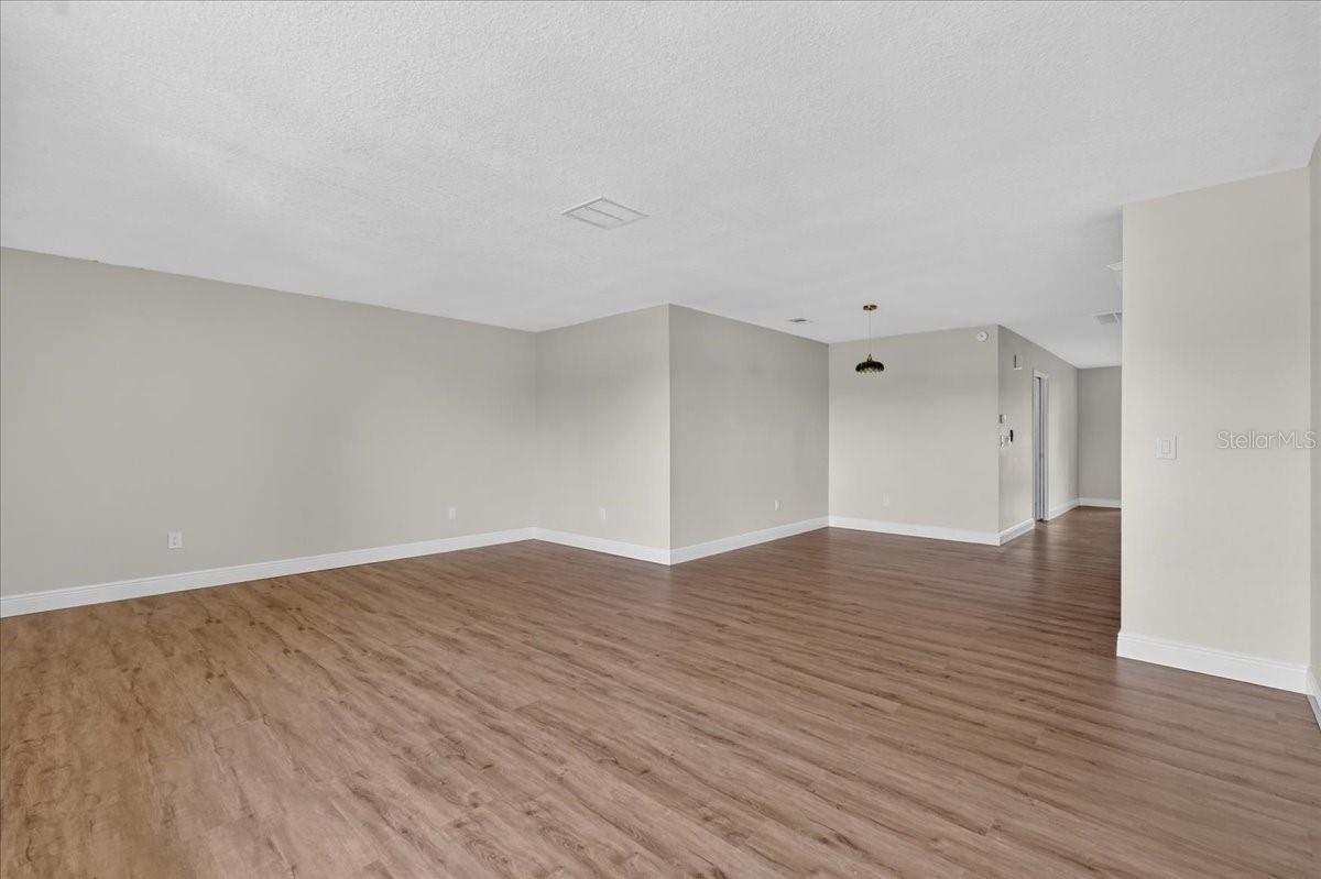 1201 WILD FEATHER LN — photo 9