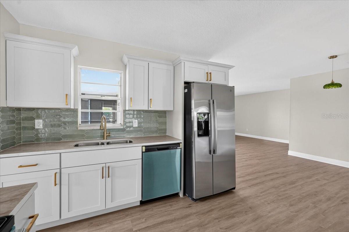 1201 WILD FEATHER LN — photo 15