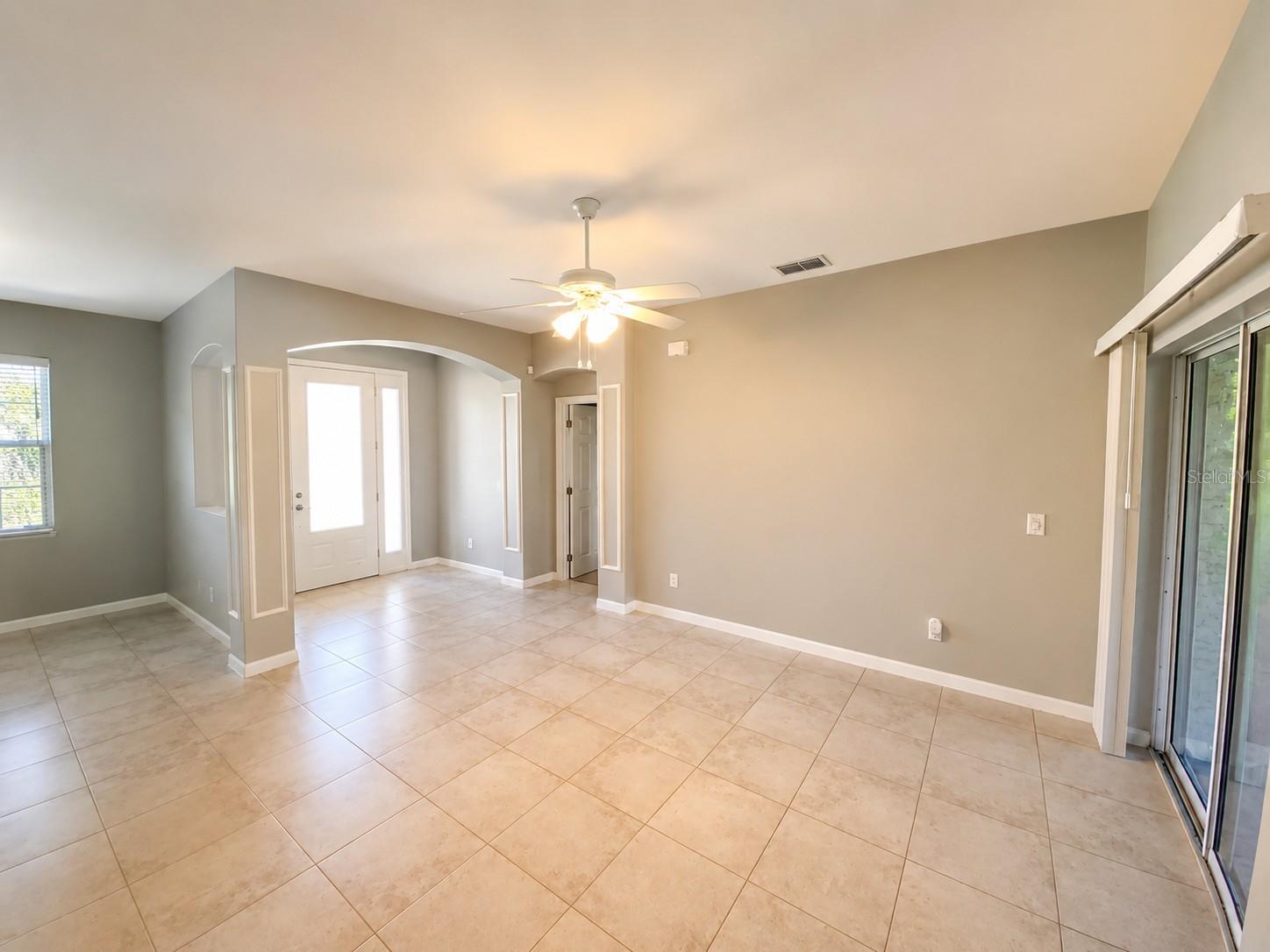 4038 LANGSOM LN — photo 5