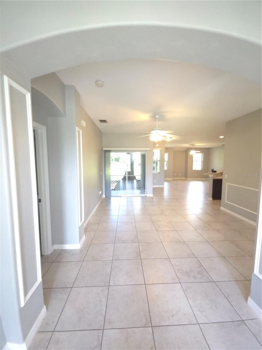 4038 LANGSOM LN — photo 3