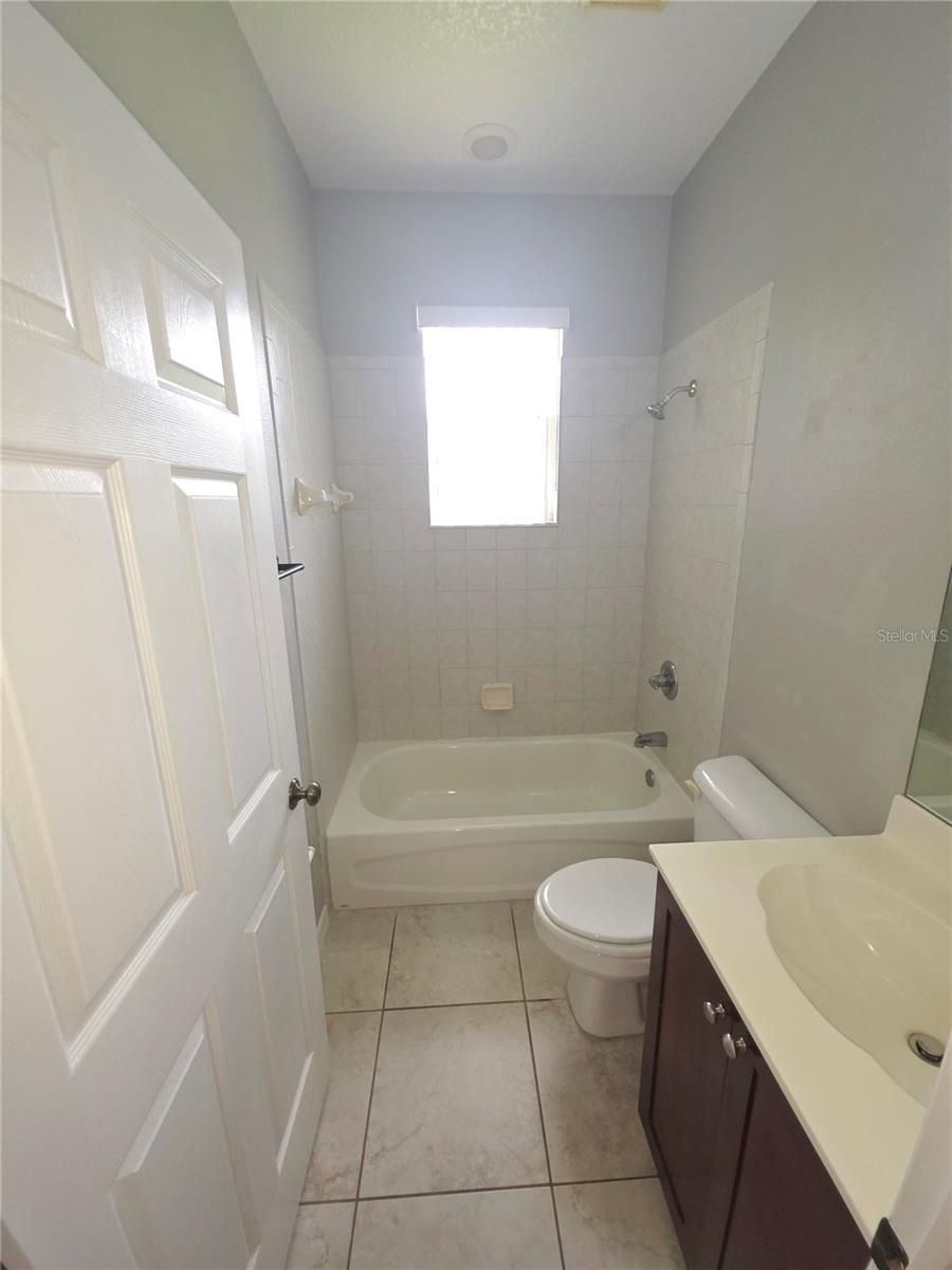 4038 LANGSOM LN — photo 13