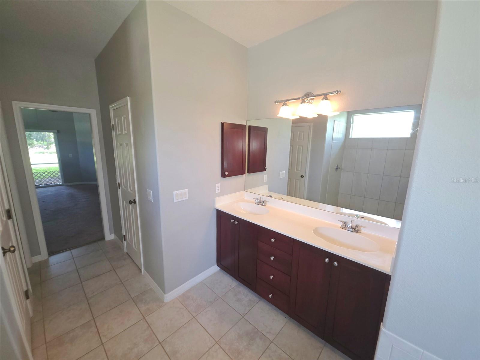 4038 LANGSOM LN — photo 23