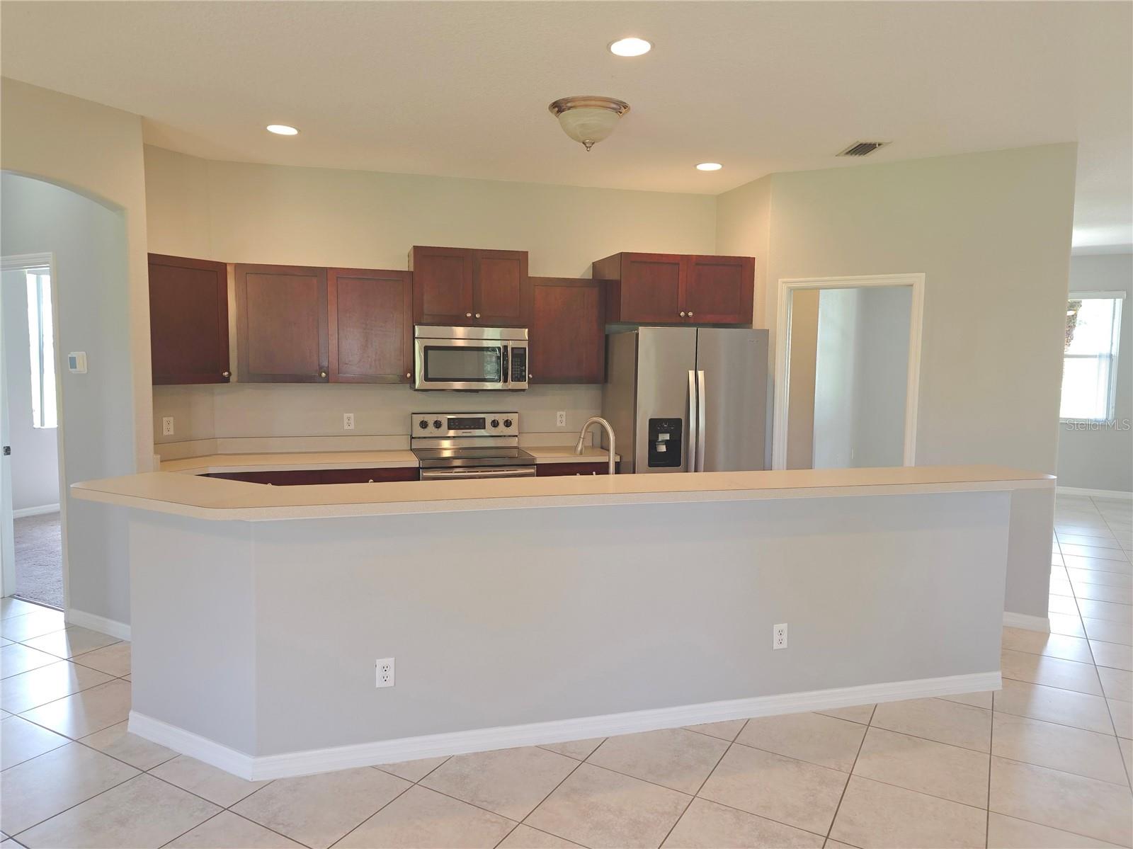 4038 LANGSOM LN — photo 8