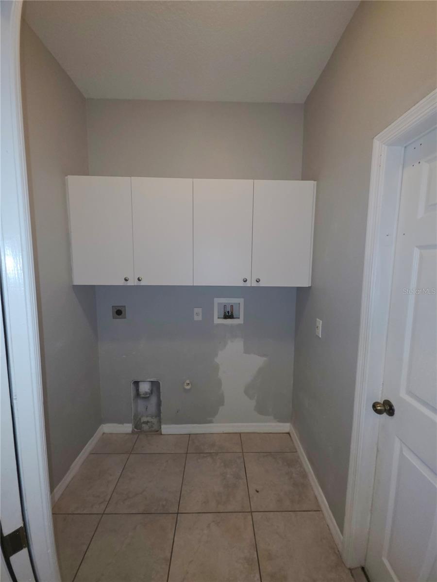 4038 LANGSOM LN — photo 26