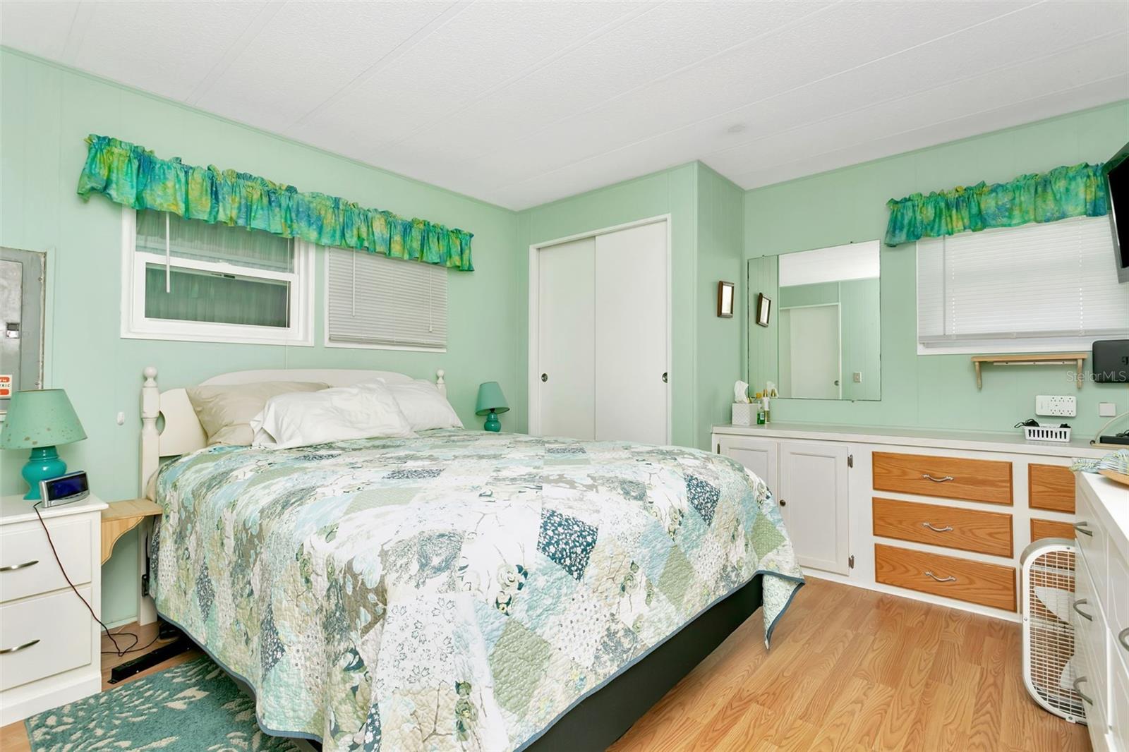 5690 FORSYTHIA RD — photo 15