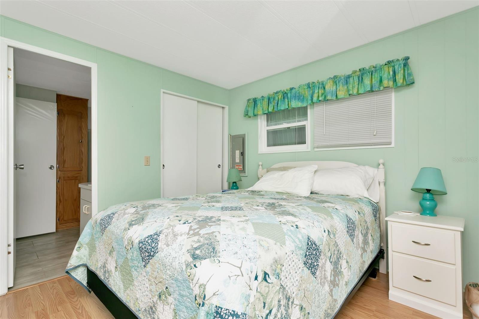 5690 FORSYTHIA RD — photo 16