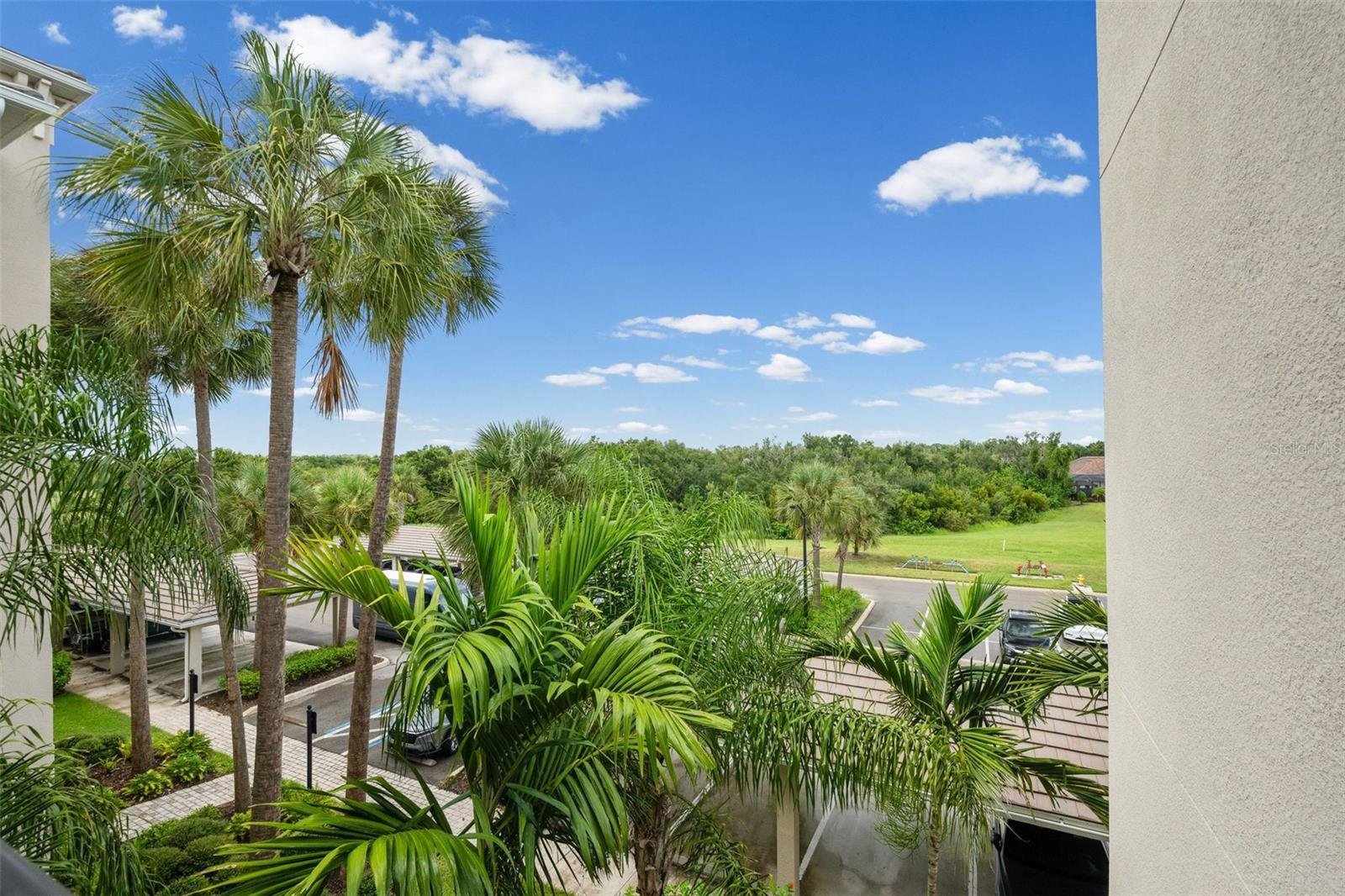 17510 GAWTHROP DR #302 — photo 32