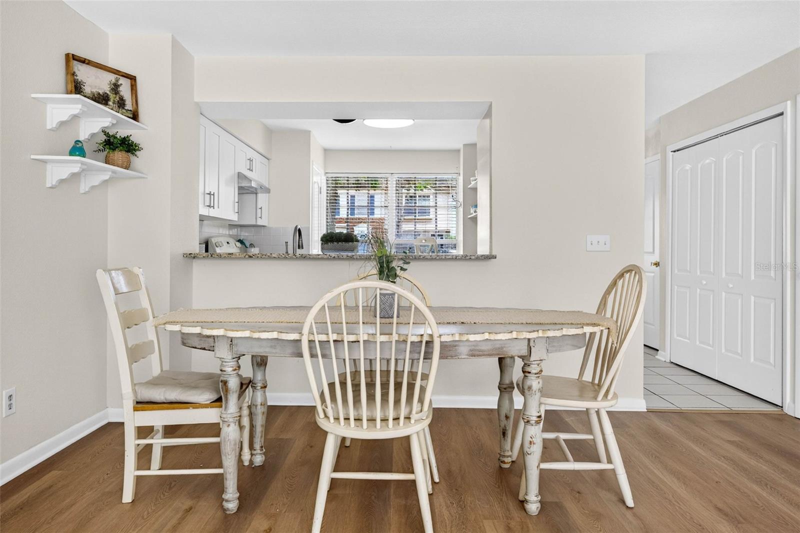 1760 MILL RUN CIR — photo 14