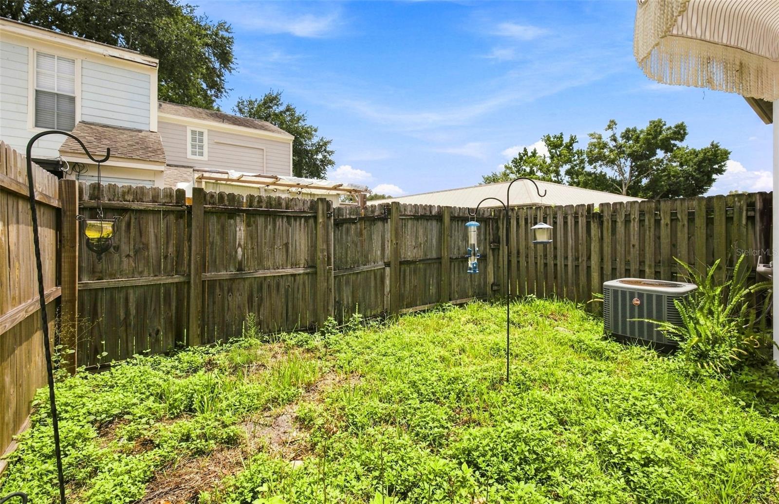 1760 MILL RUN CIR — photo 35