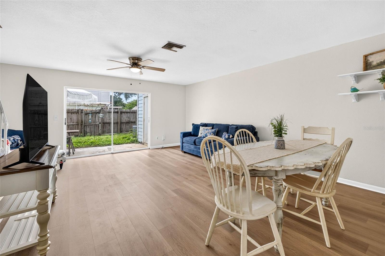 1760 MILL RUN CIR — photo 11