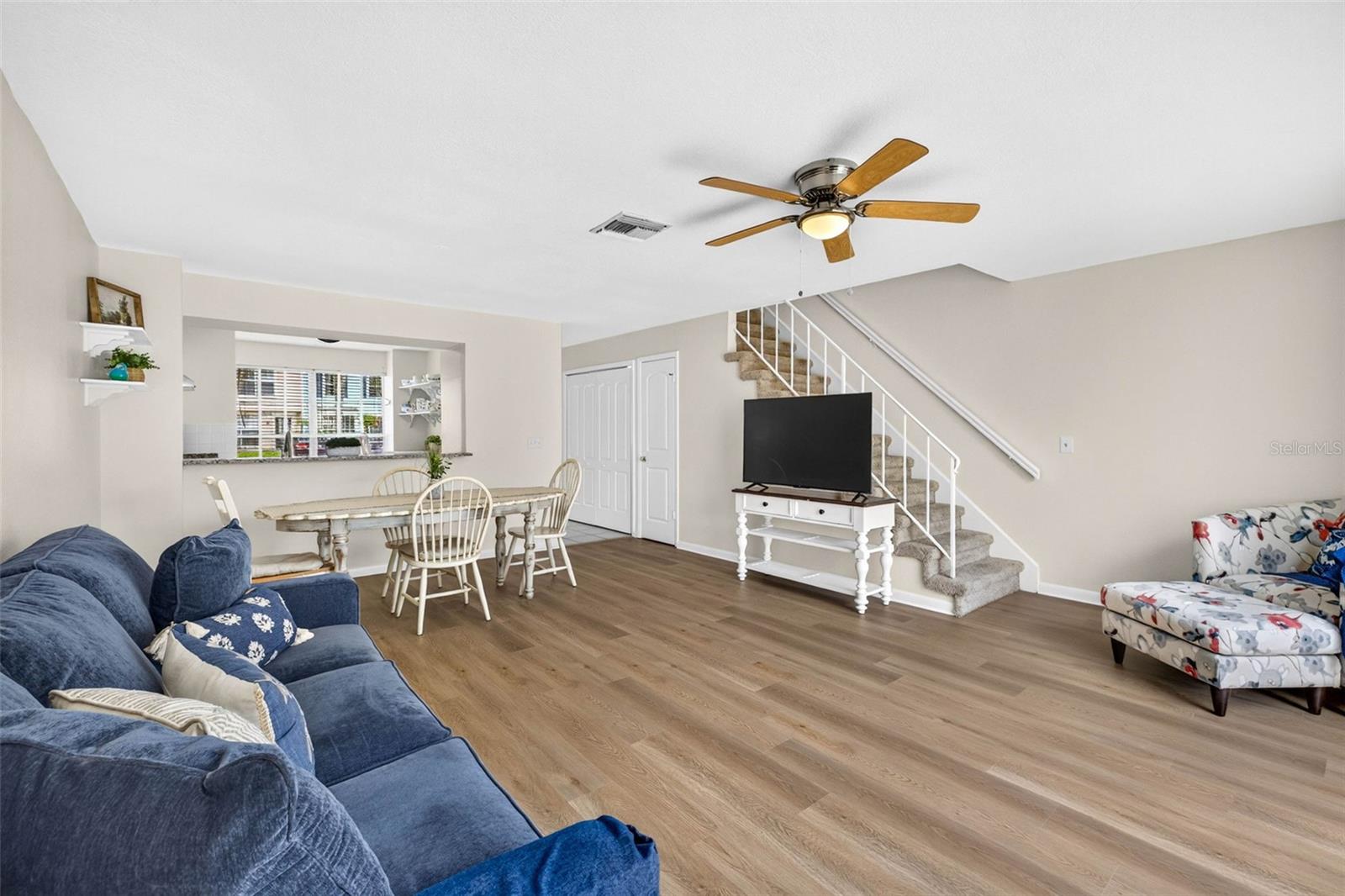 1760 MILL RUN CIR — photo 19