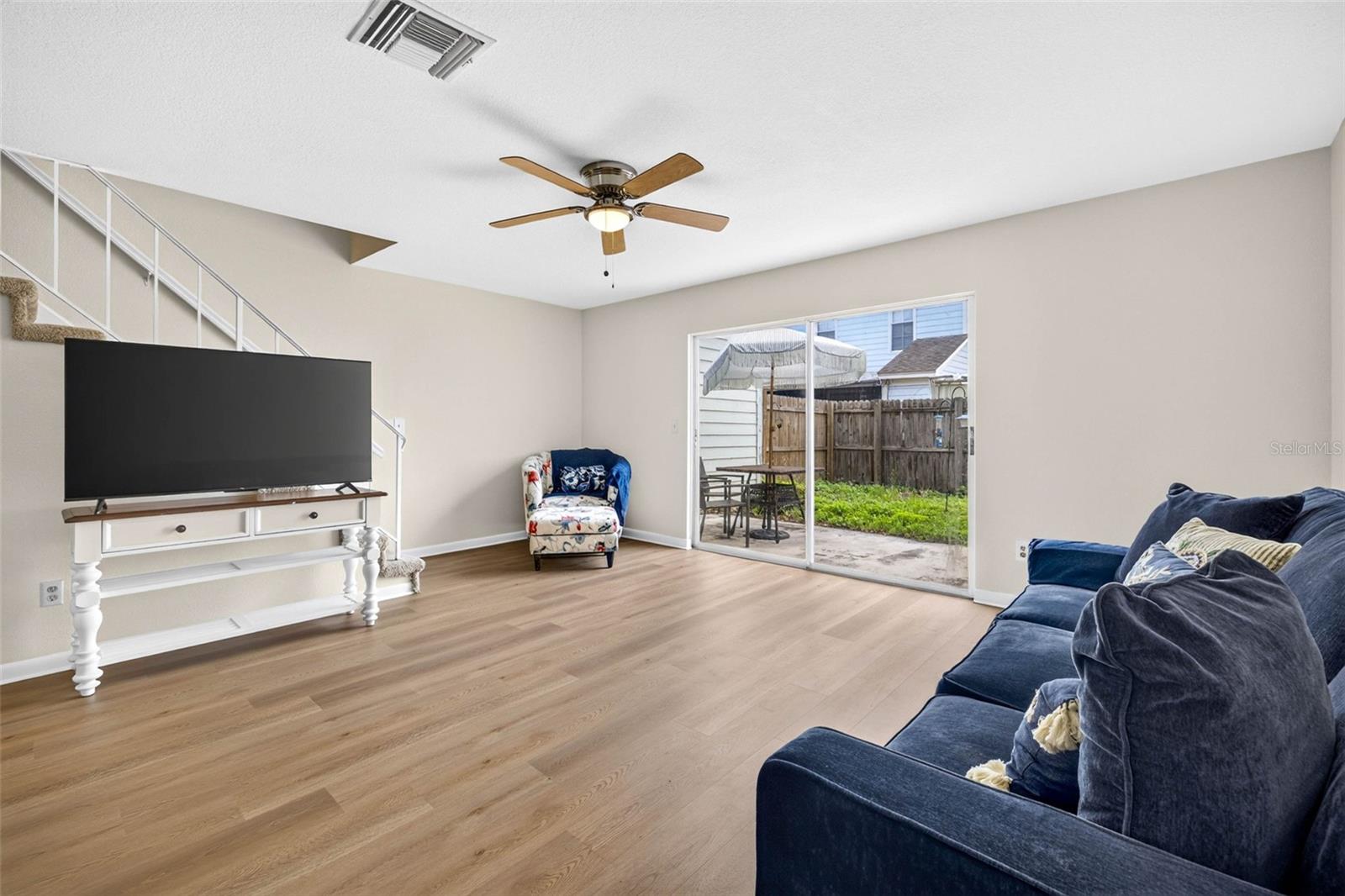 1760 MILL RUN CIR — photo 18