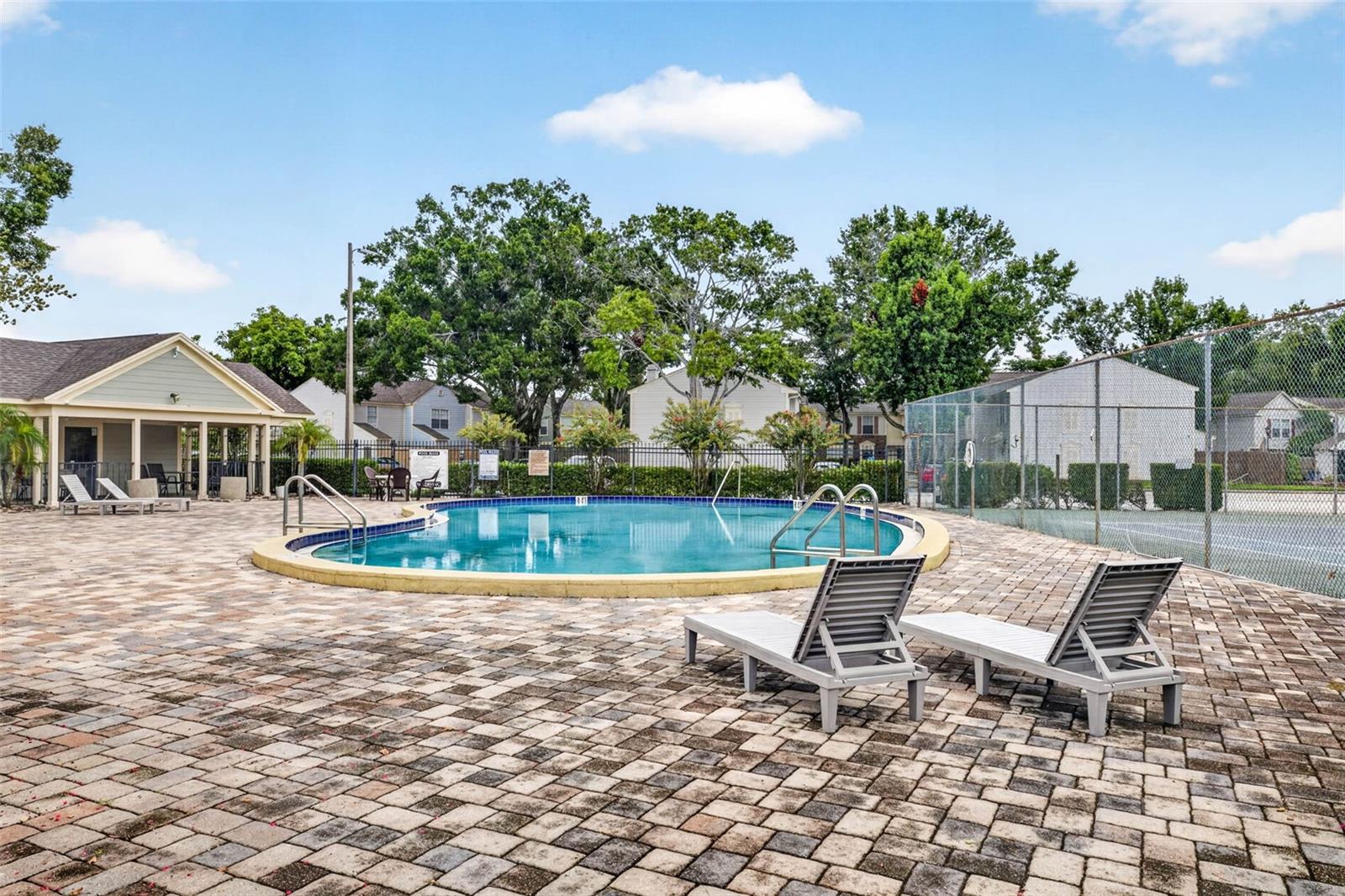 1760 MILL RUN CIR — photo 42