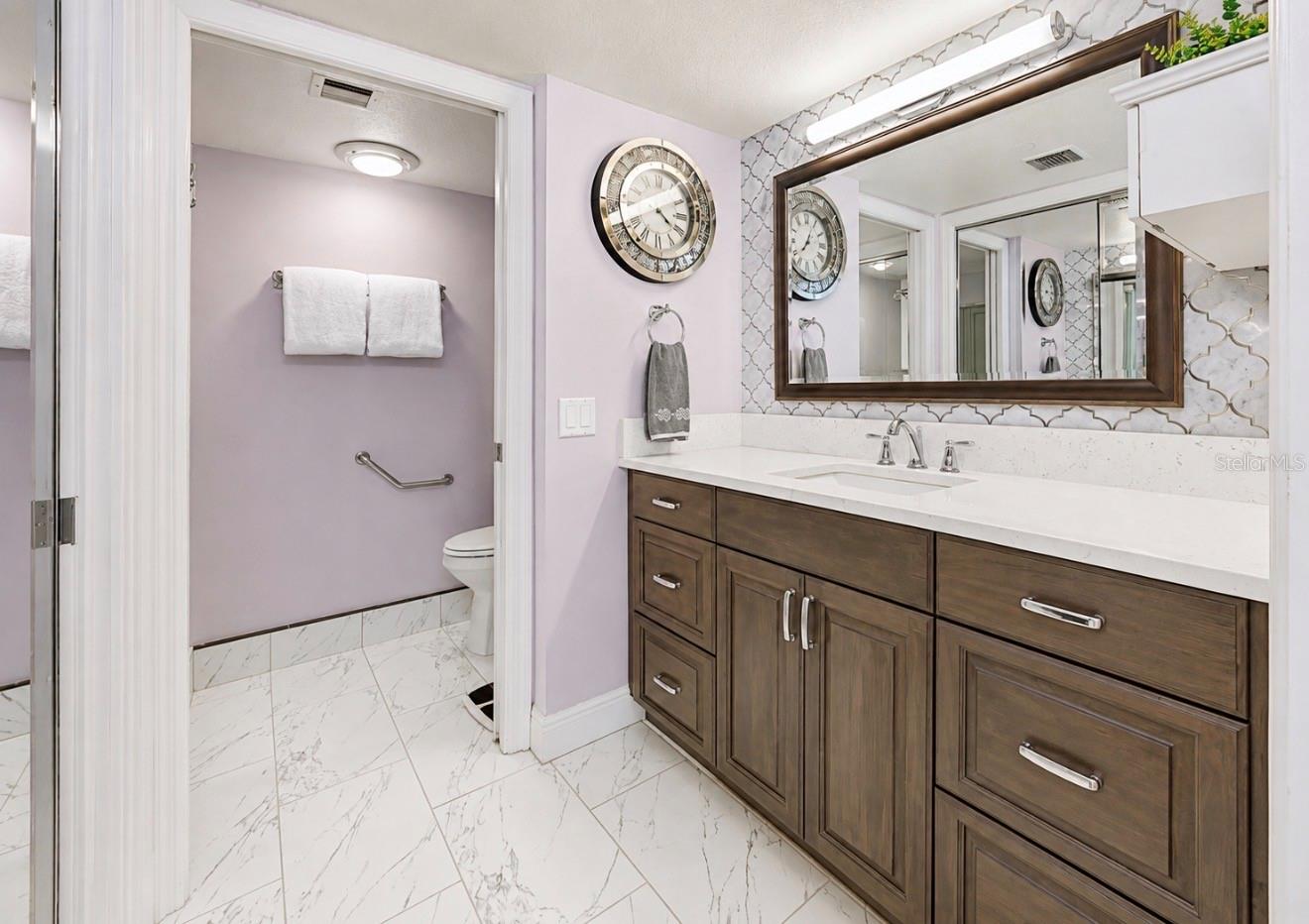 690 ISLAND WAY #501 — photo 30