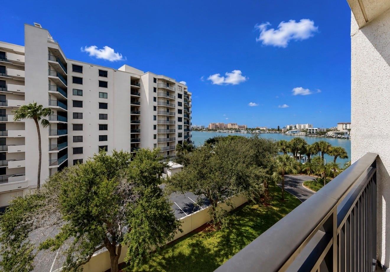 690 ISLAND WAY #501 — photo 43