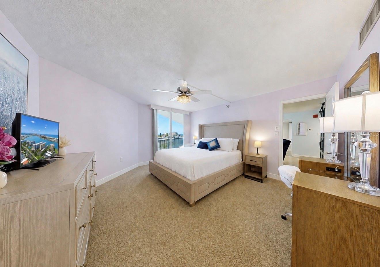 690 ISLAND WAY #501 — photo 29