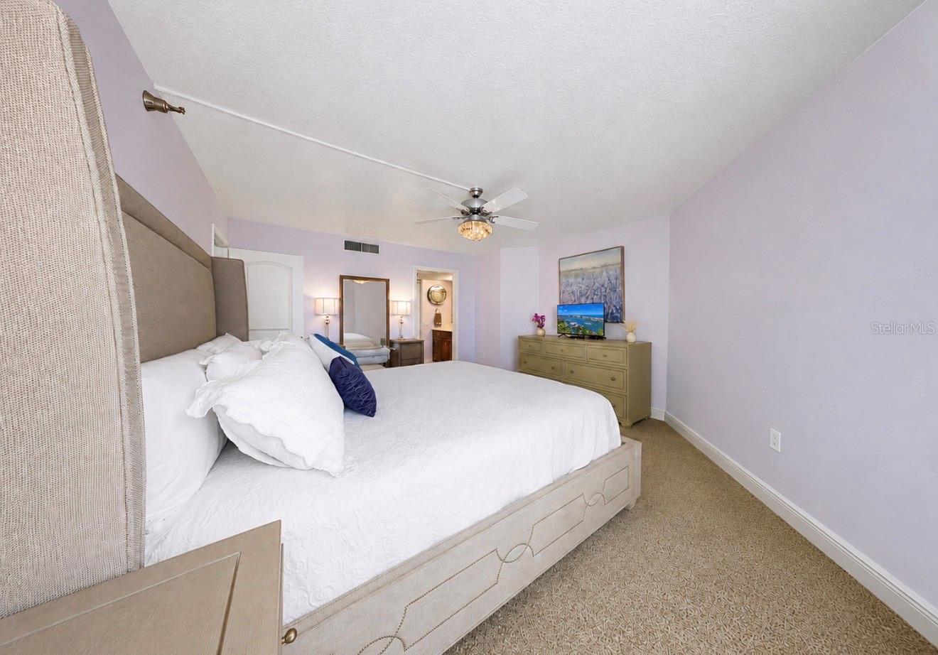 690 ISLAND WAY #501 — photo 28