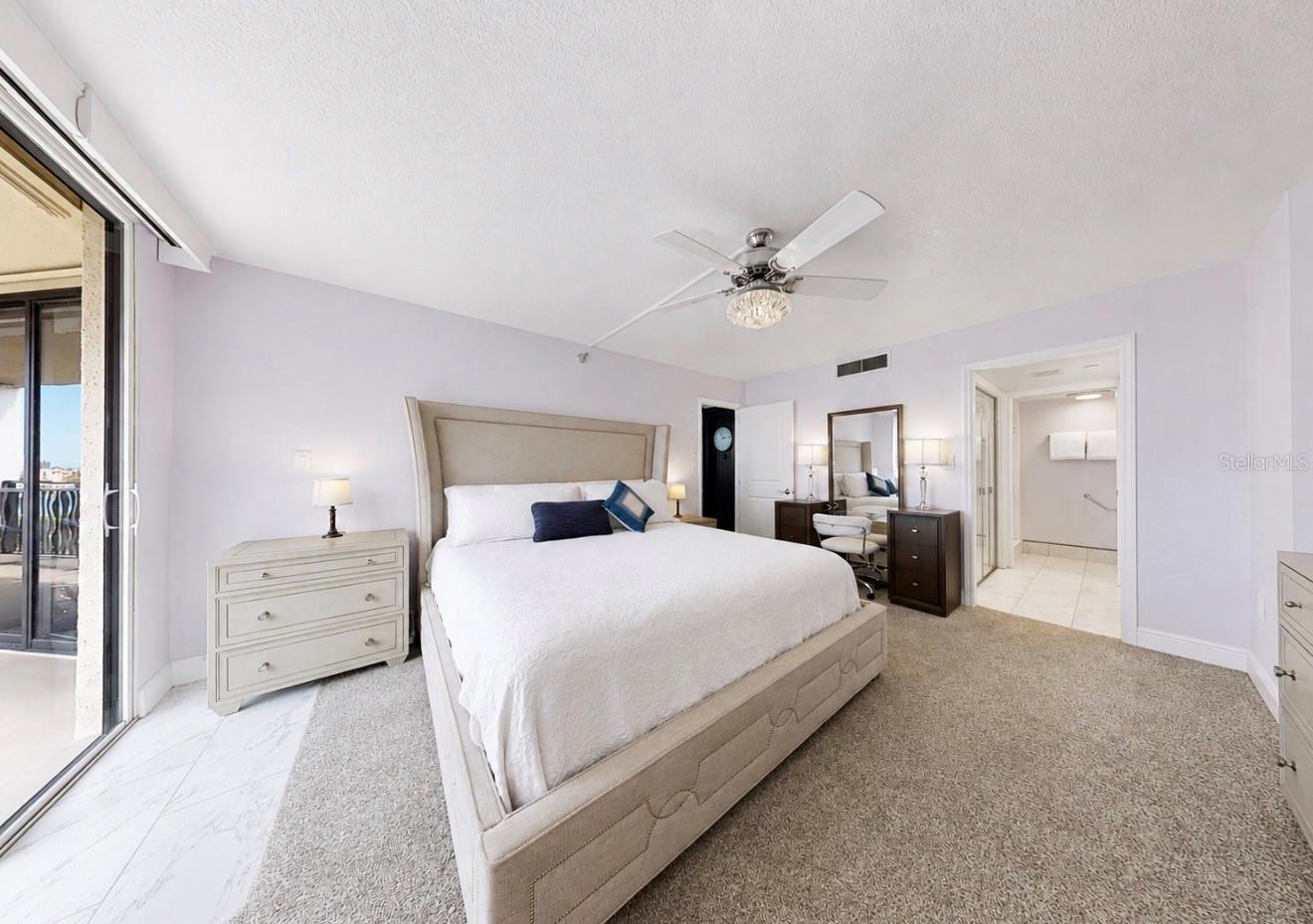 690 ISLAND WAY #501 — photo 26