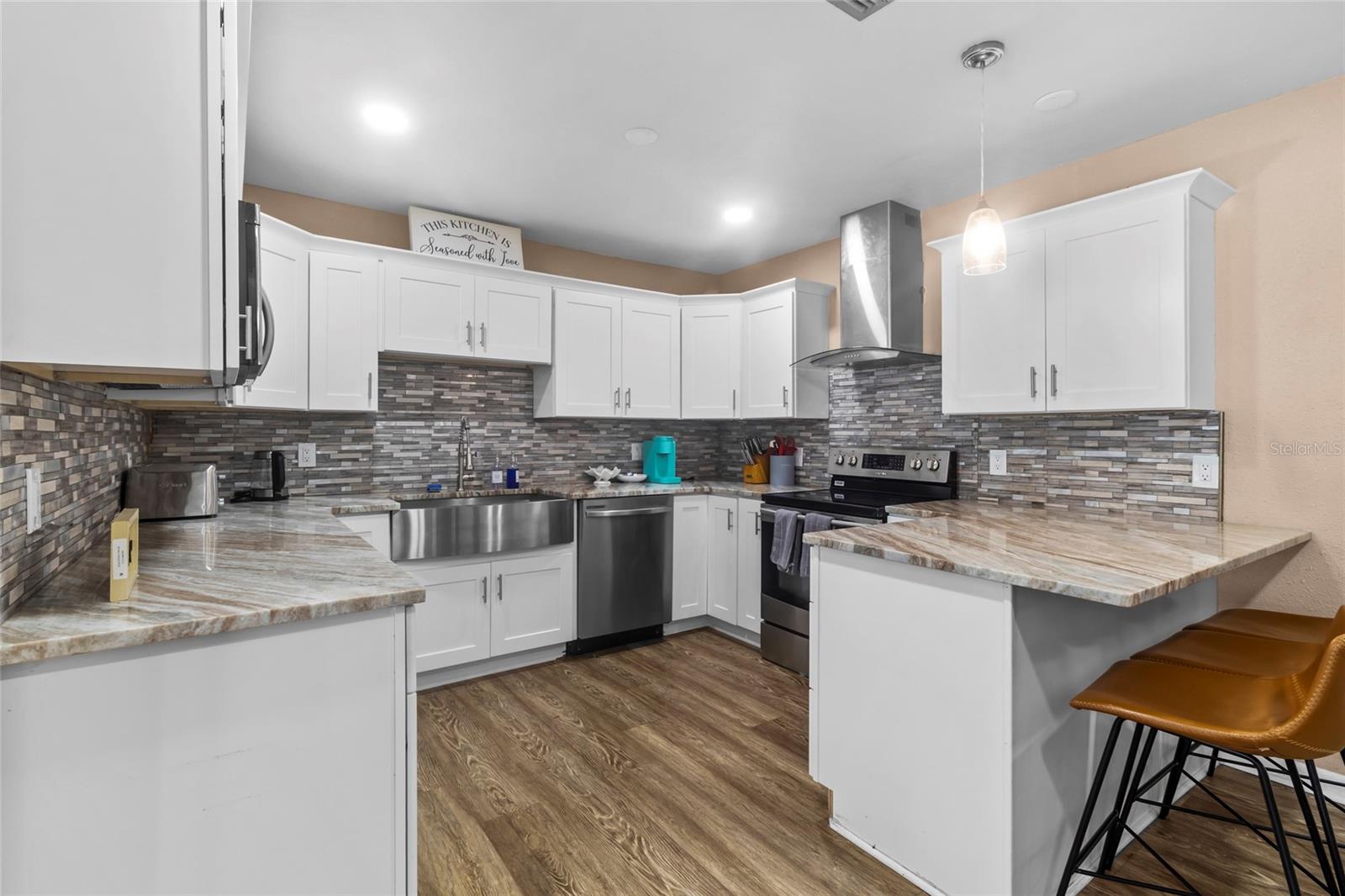 55 VELMA DR W — photo 18