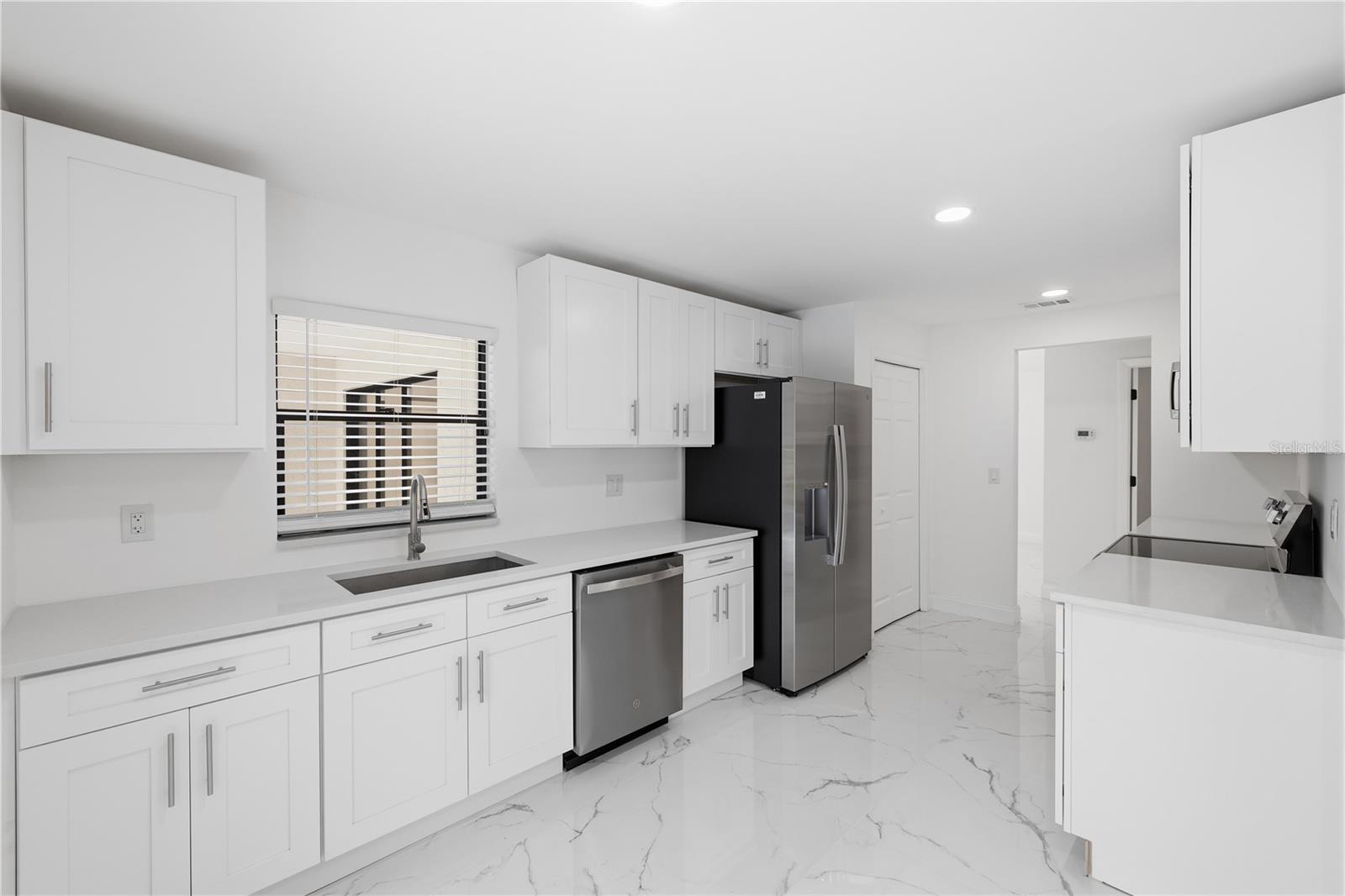 3506 FAIRWAY FOREST DR — photo 13