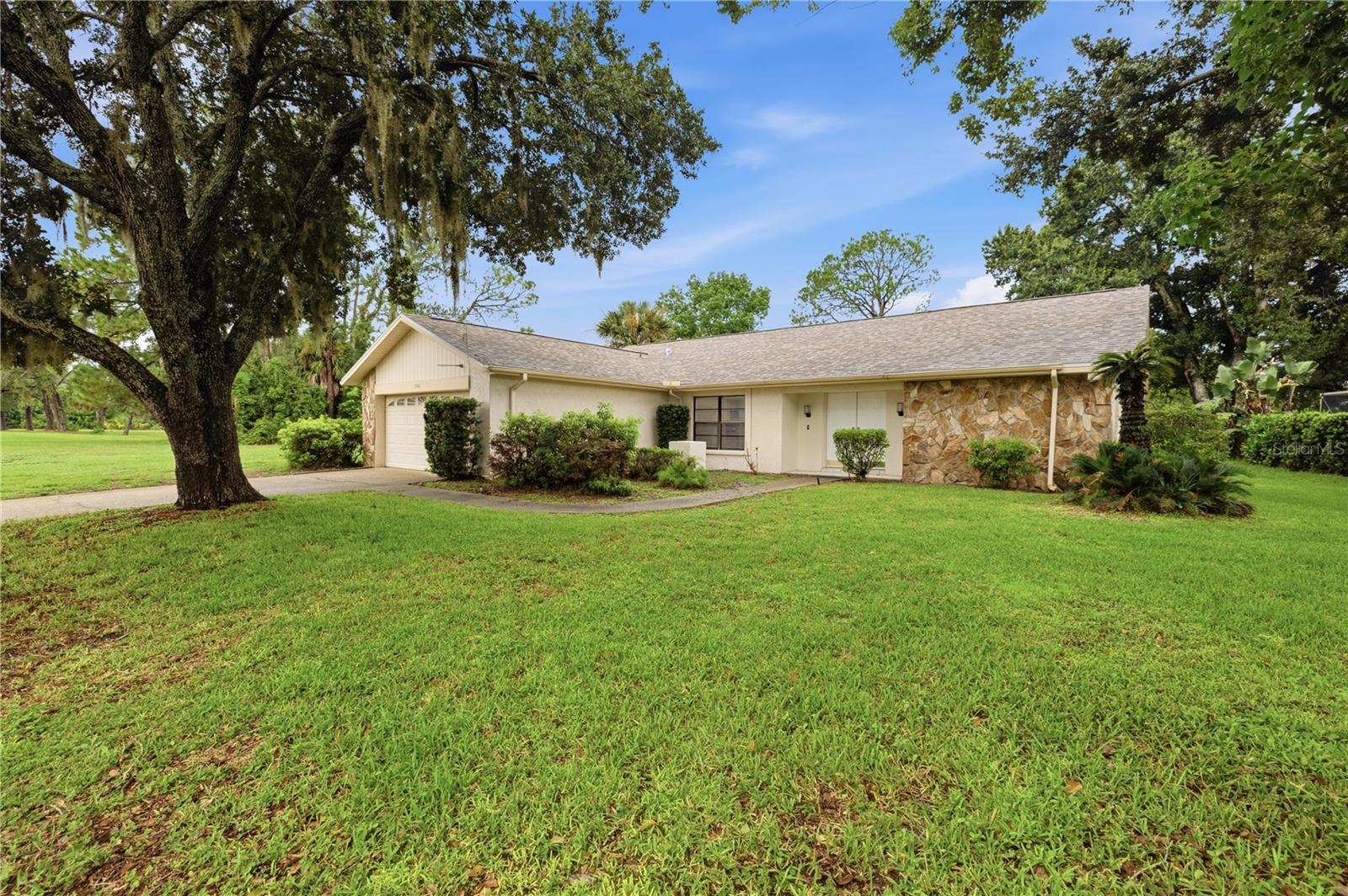3506 FAIRWAY FOREST DR — photo 23