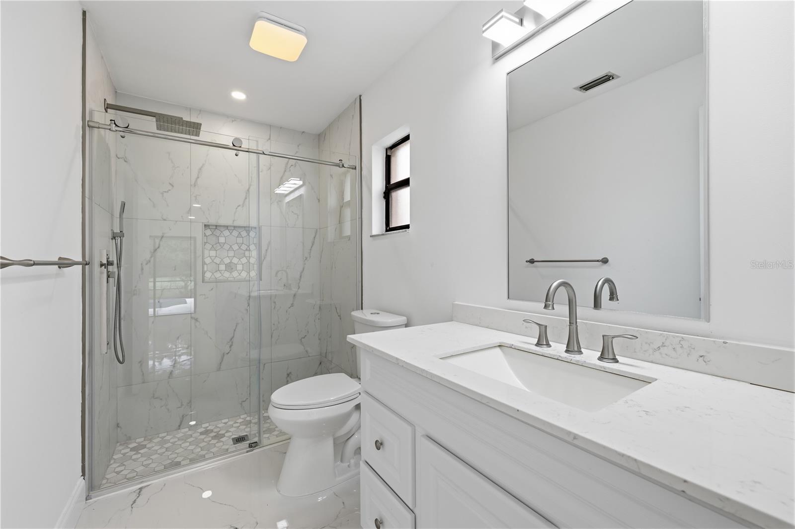 3506 FAIRWAY FOREST DR — photo 8