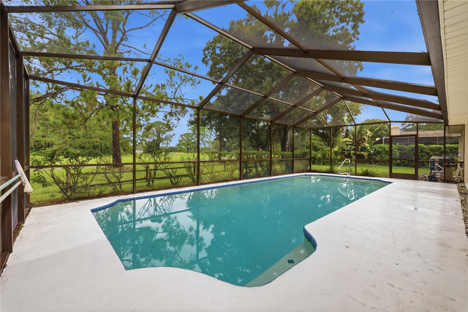 3506 FAIRWAY FOREST DR — photo 22