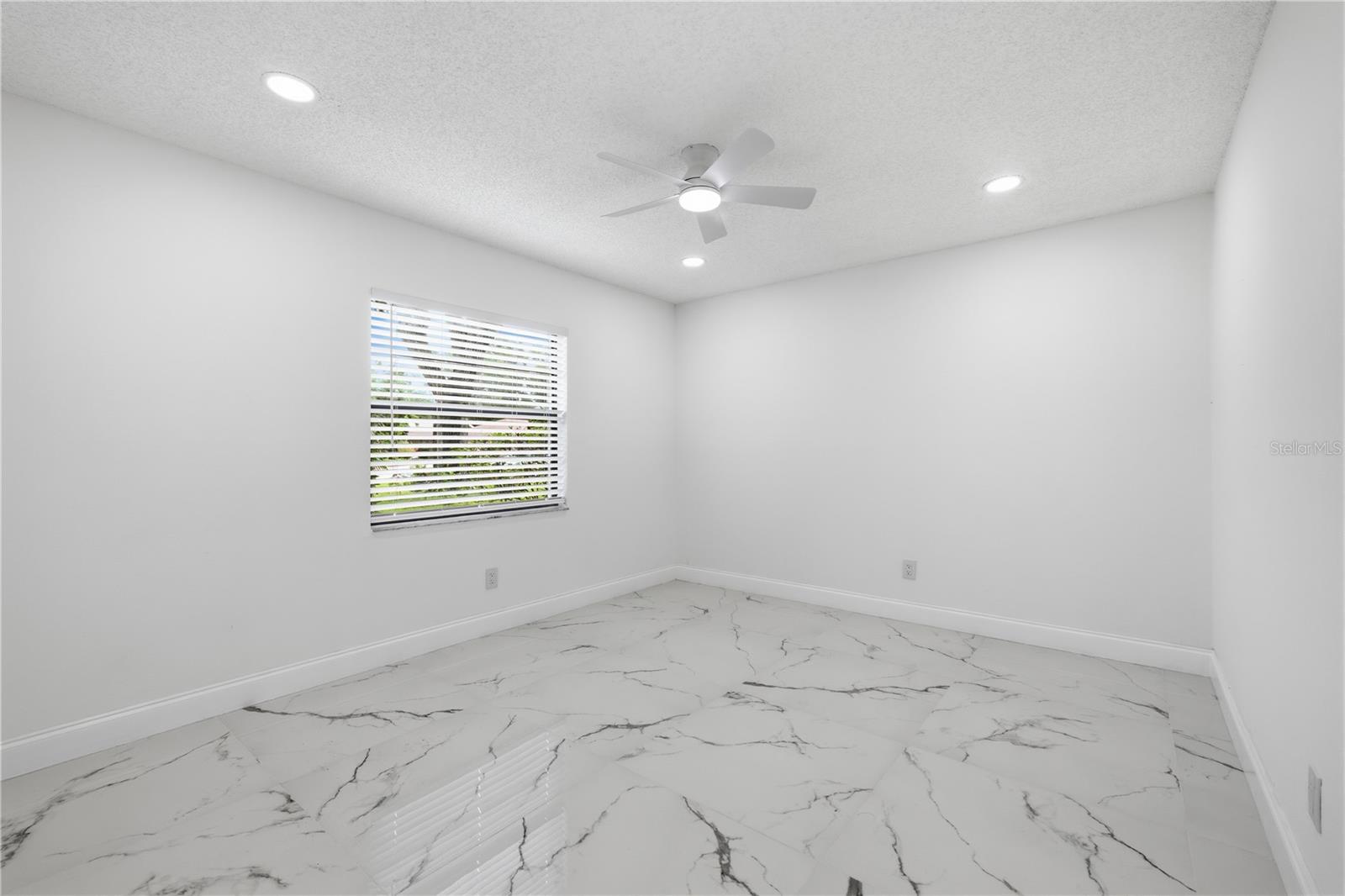 3506 FAIRWAY FOREST DR — photo 3