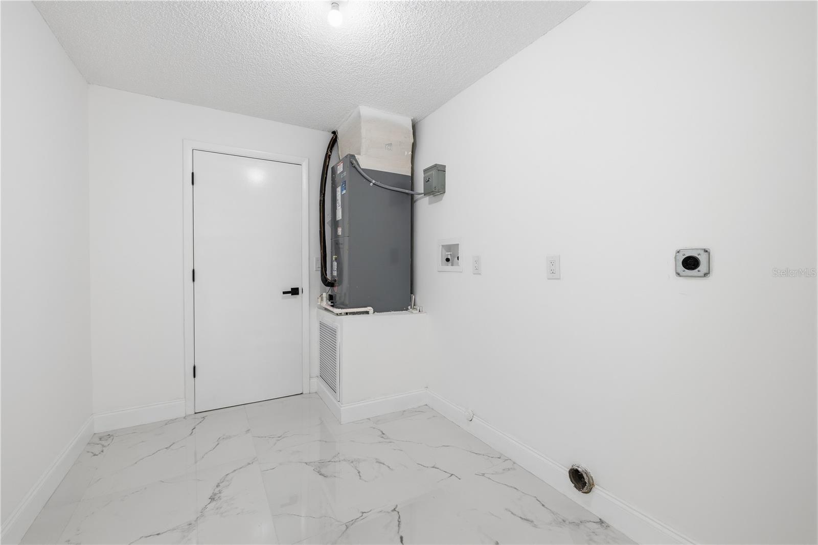 3506 FAIRWAY FOREST DR — photo 15