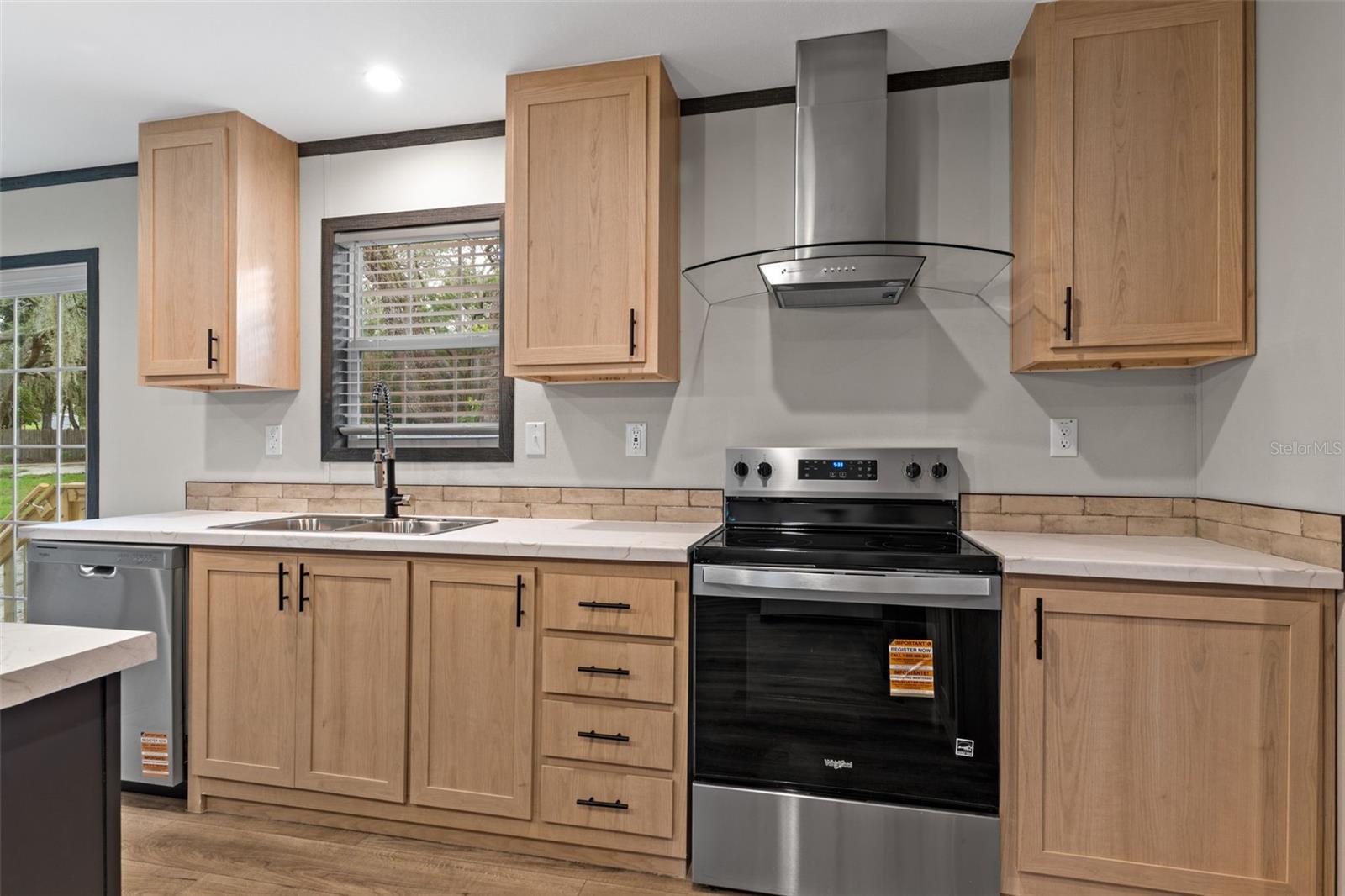 17912 GREENSBORO ST — photo 12