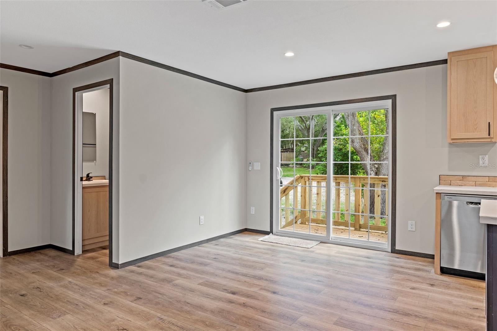 17912 GREENSBORO ST — photo 16