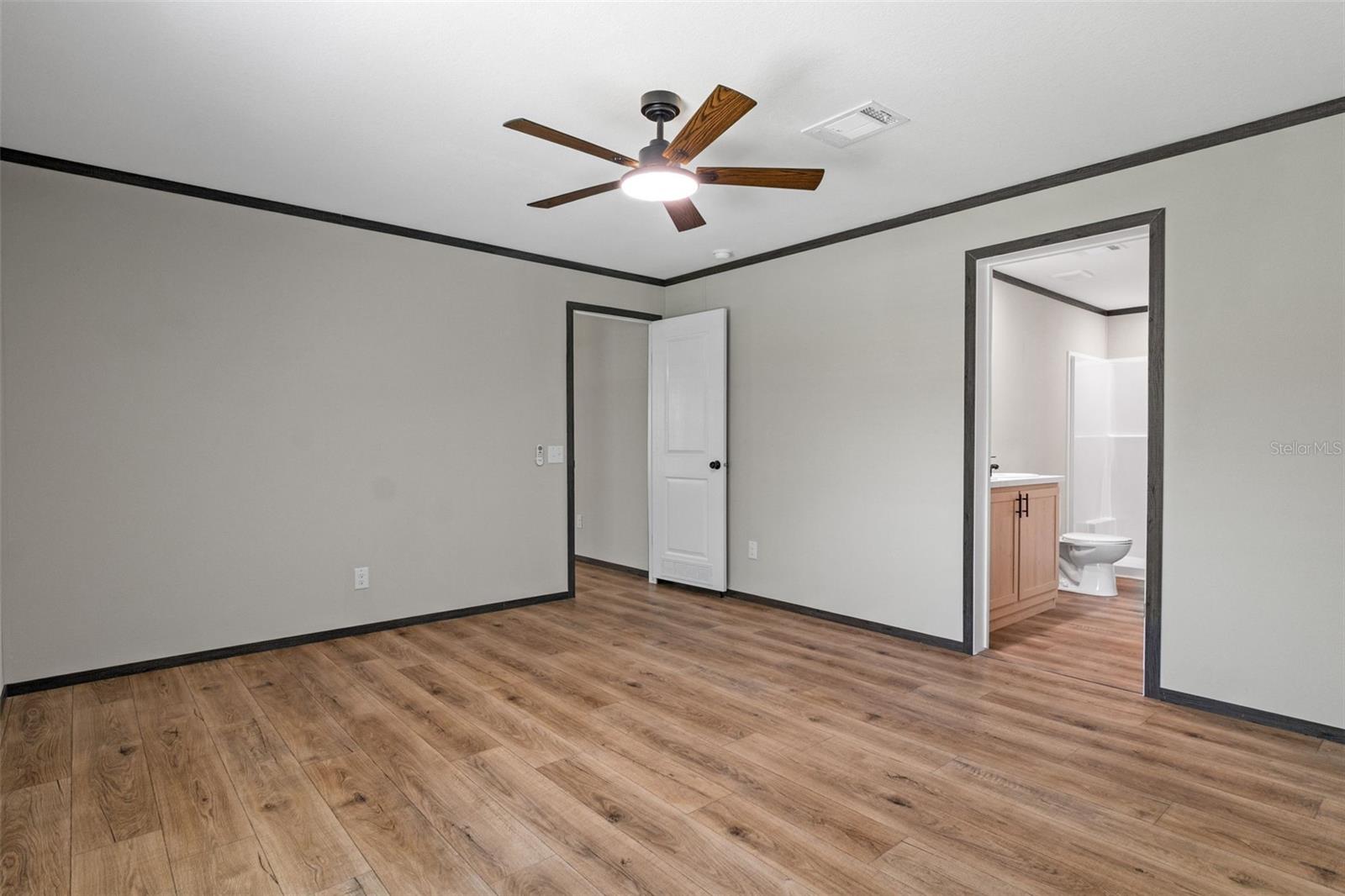 17912 GREENSBORO ST — photo 21