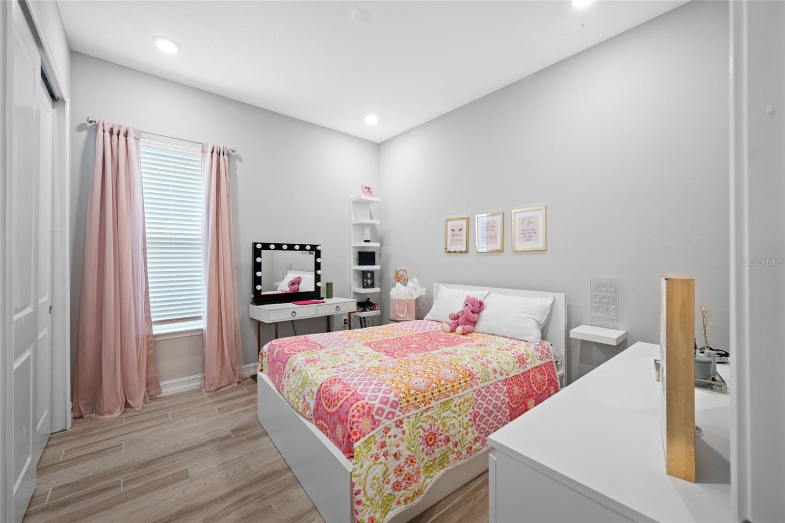 18308 LEAFMORE ST — photo 38
