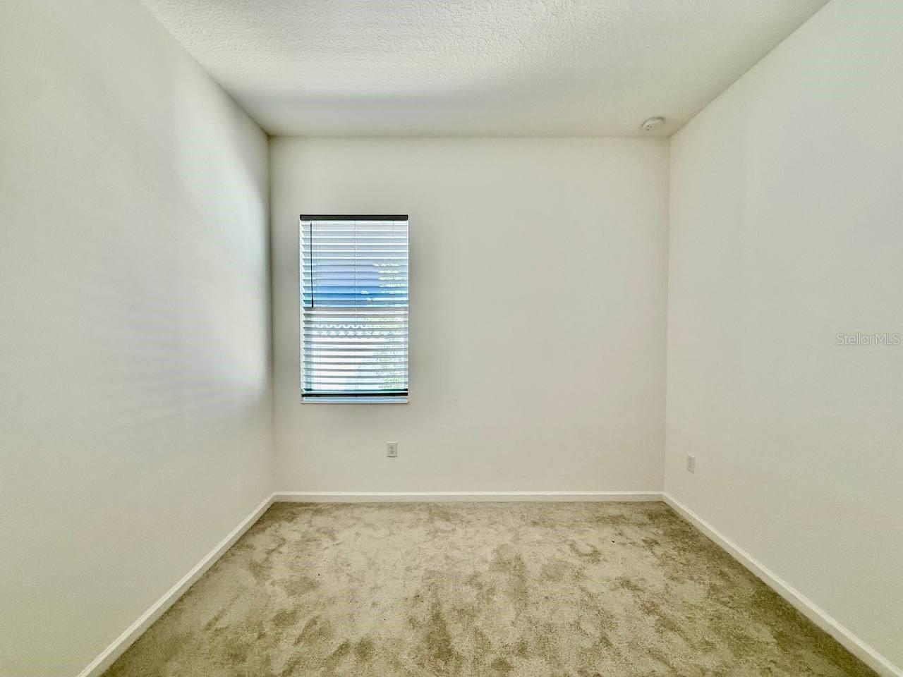 827 WINTERSIDE DR — photo 24