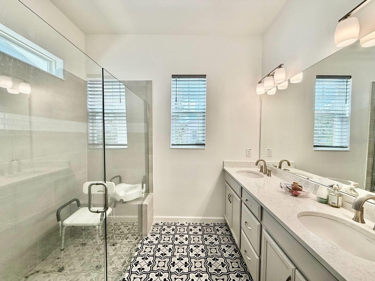 827 WINTERSIDE DR — photo 17