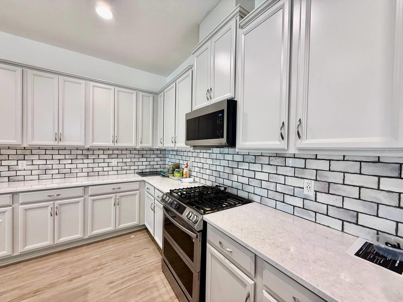 827 WINTERSIDE DR — photo 10
