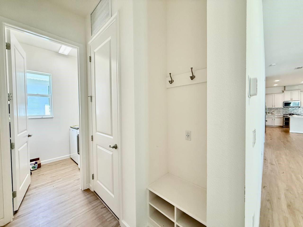 827 WINTERSIDE DR — photo 26