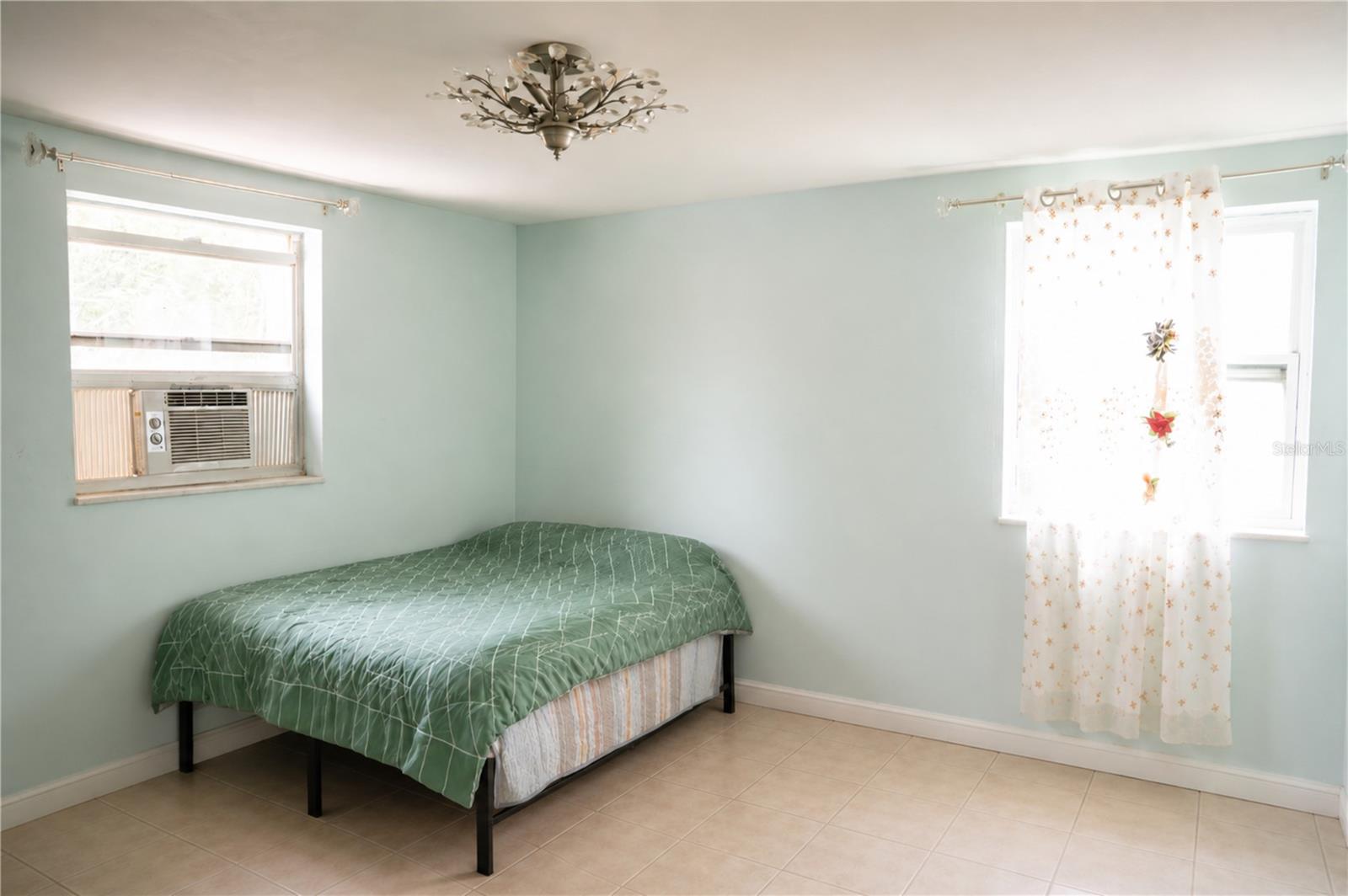 636 DOGWOOD CT — photo 12