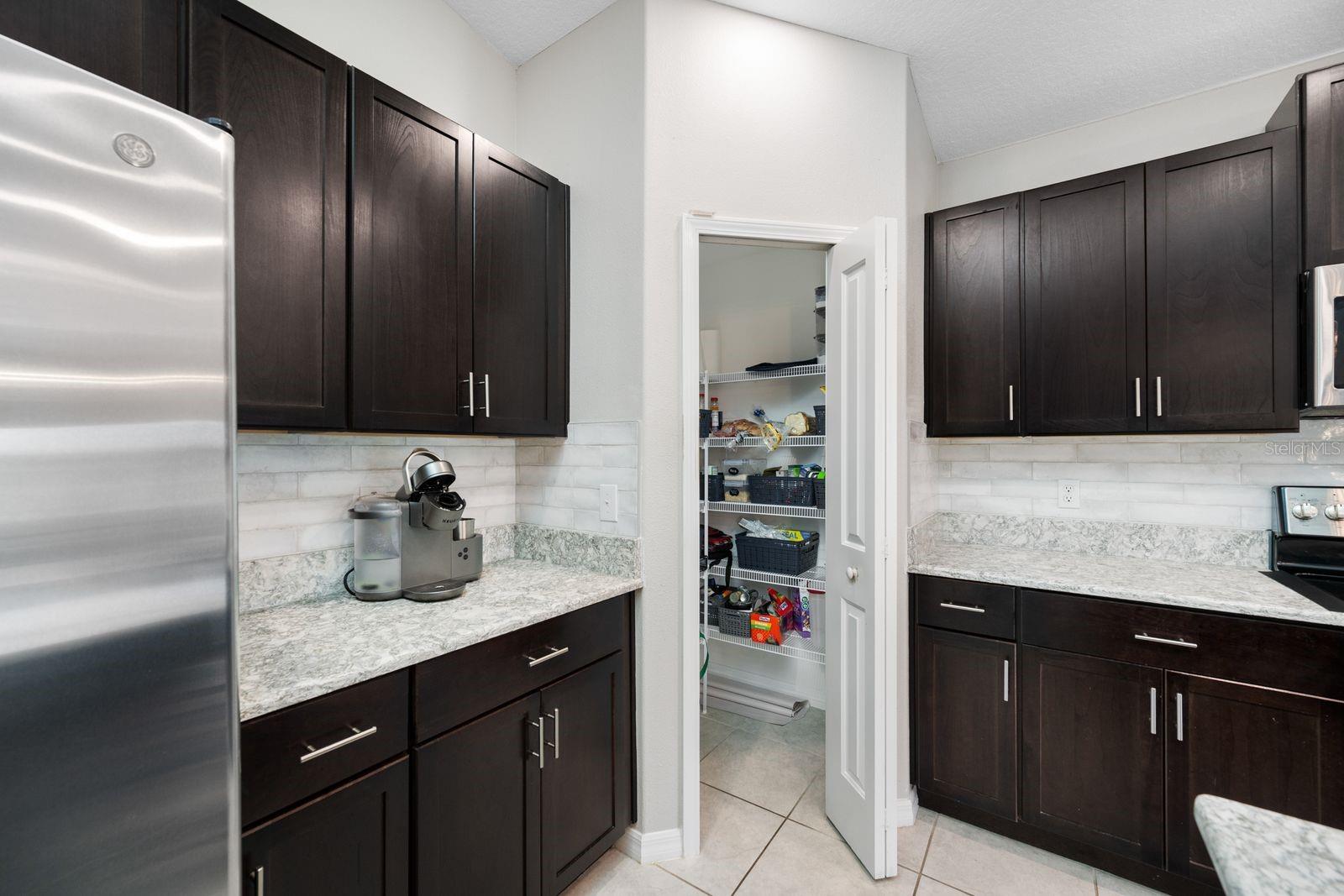6022 TREMEZA PL — photo 24