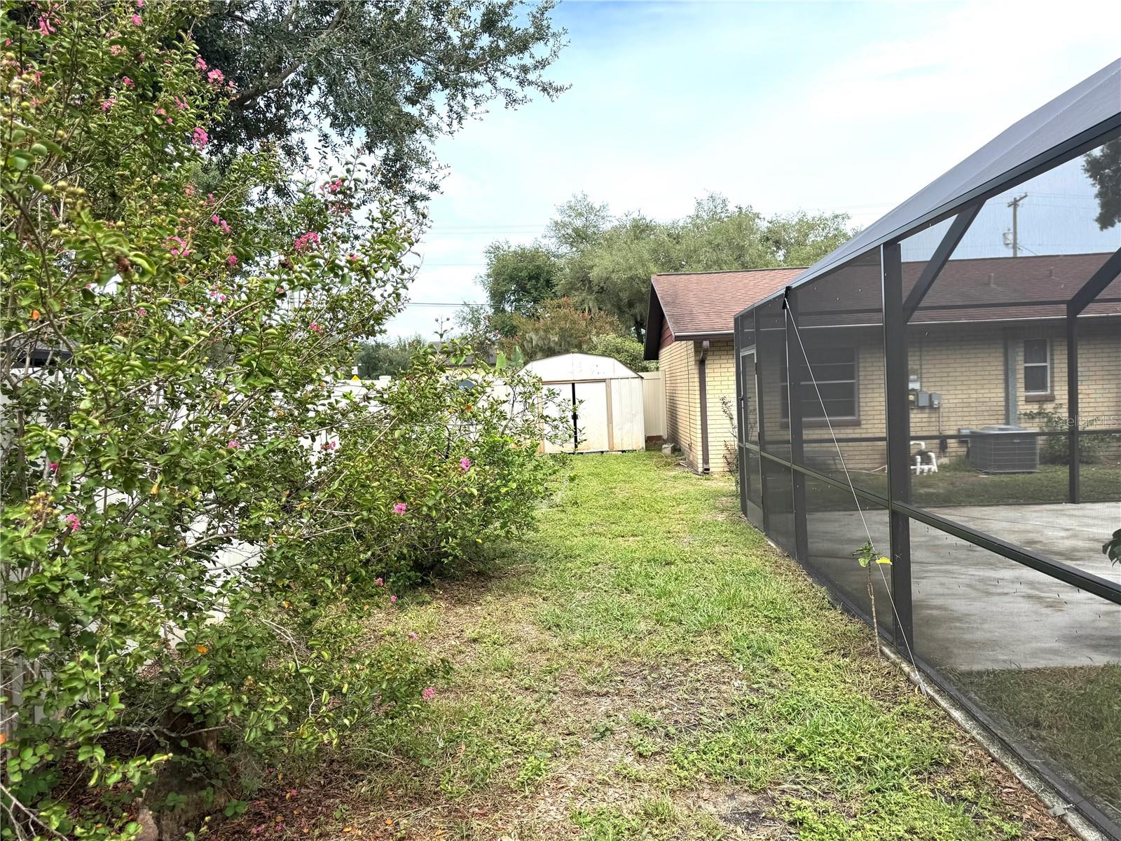1312 N TAYLOR RD — photo 34