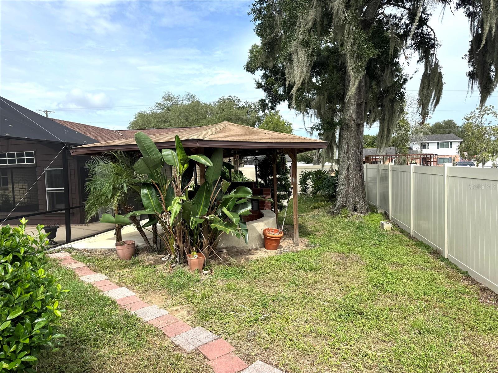 1312 N TAYLOR RD — photo 30