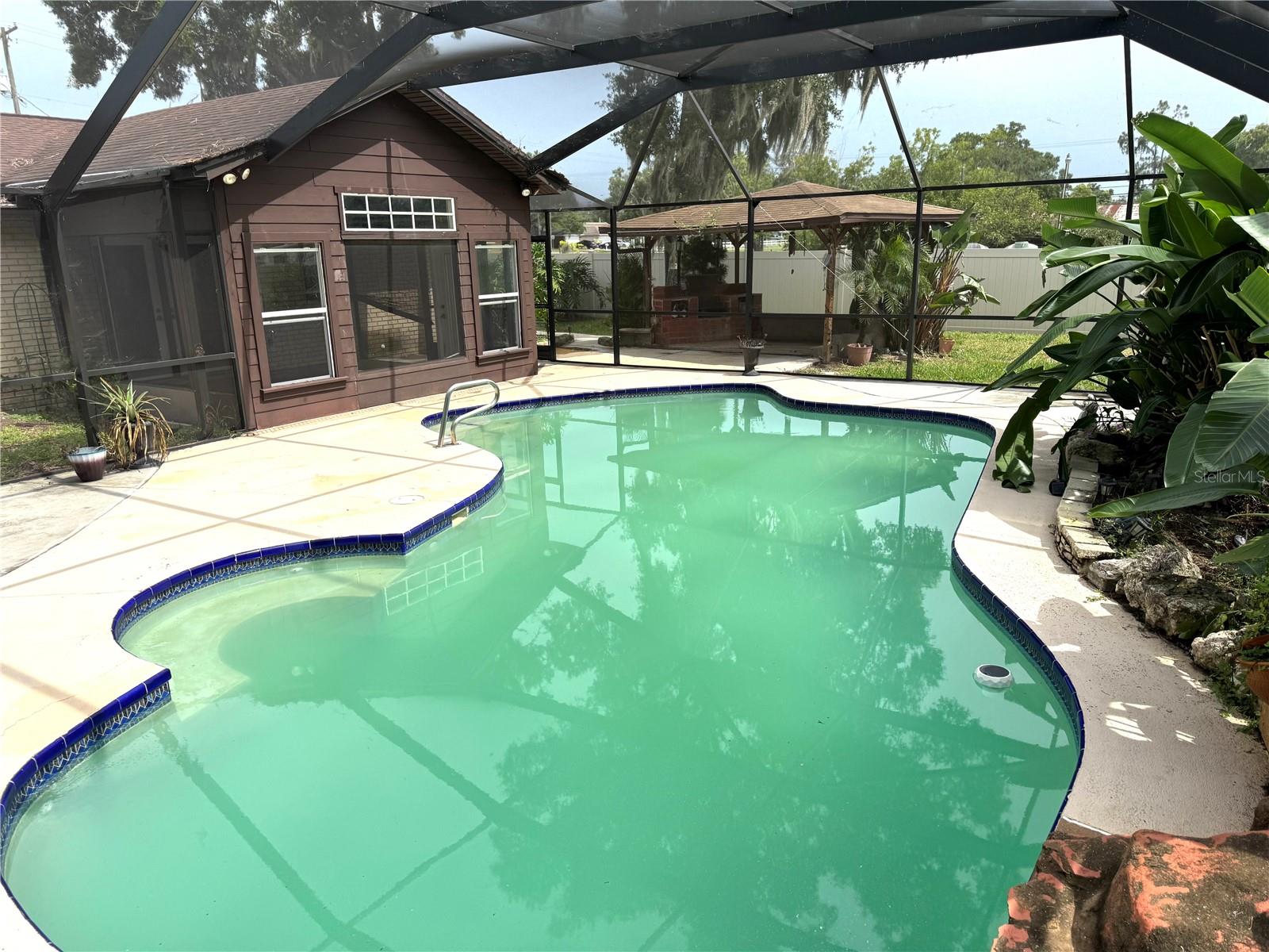 1312 N TAYLOR RD — photo 25