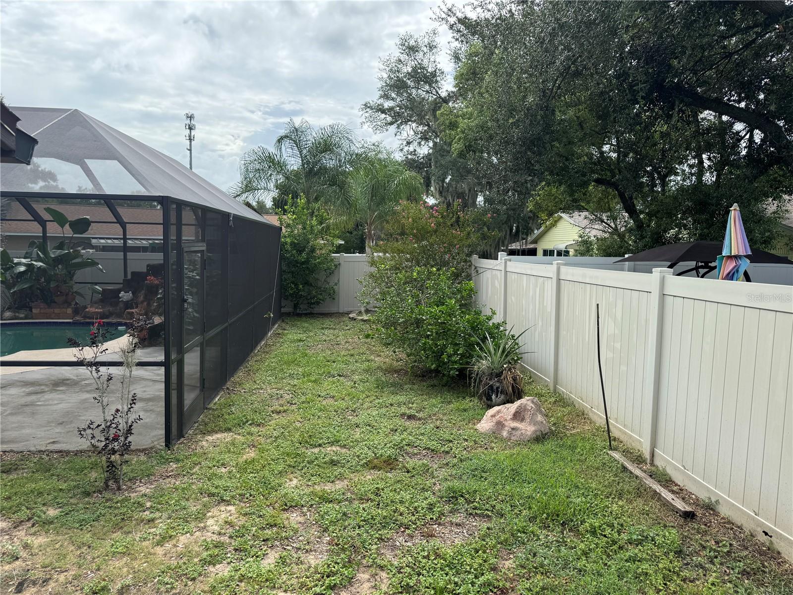 1312 N TAYLOR RD — photo 32