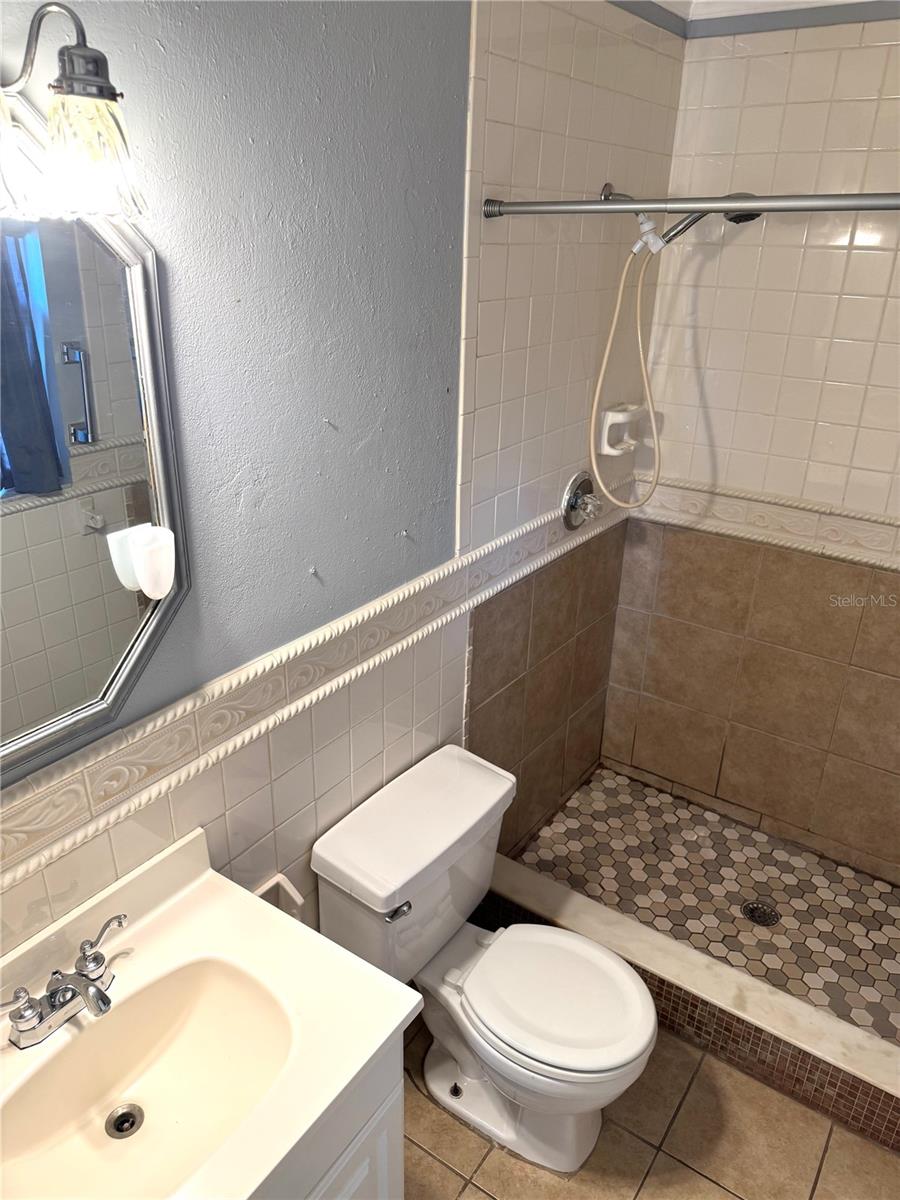1312 N TAYLOR RD — photo 14