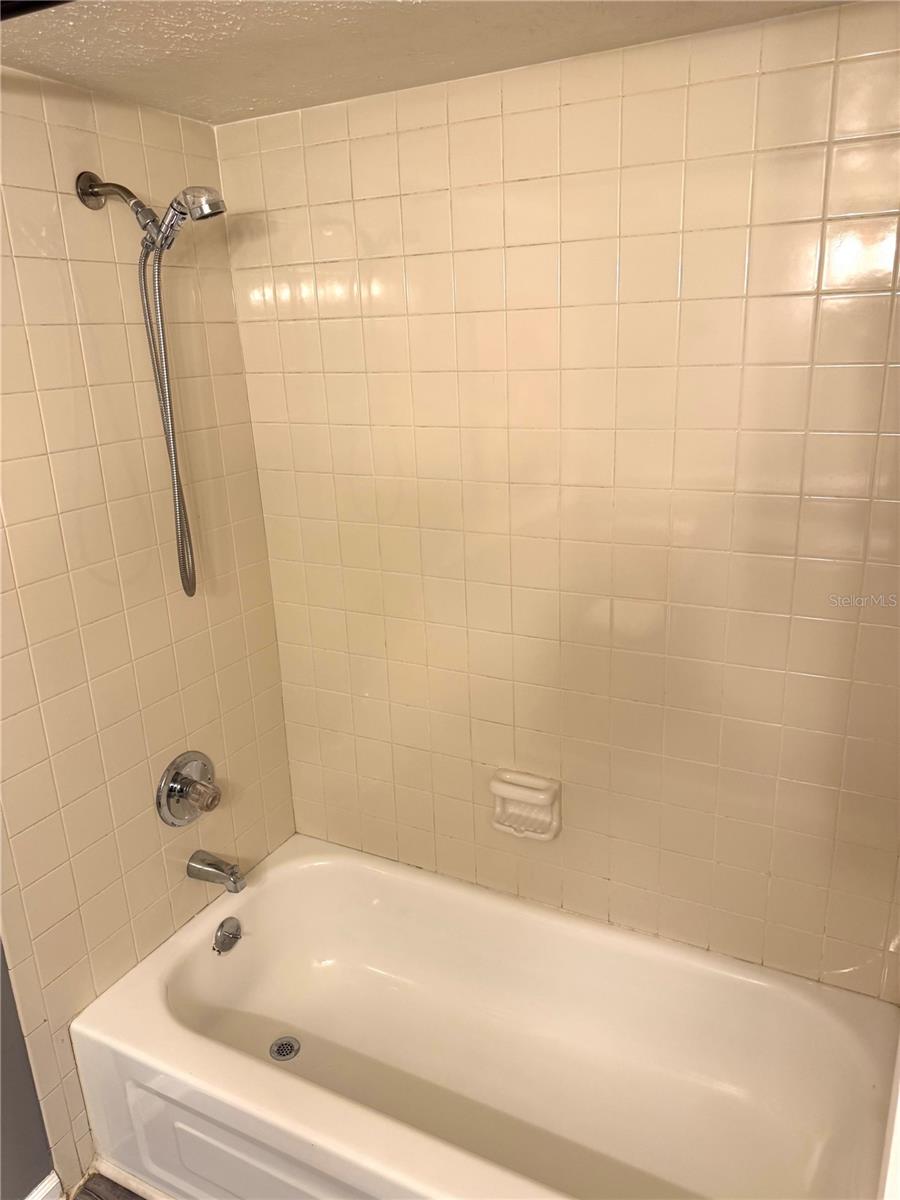 1312 N TAYLOR RD — photo 20