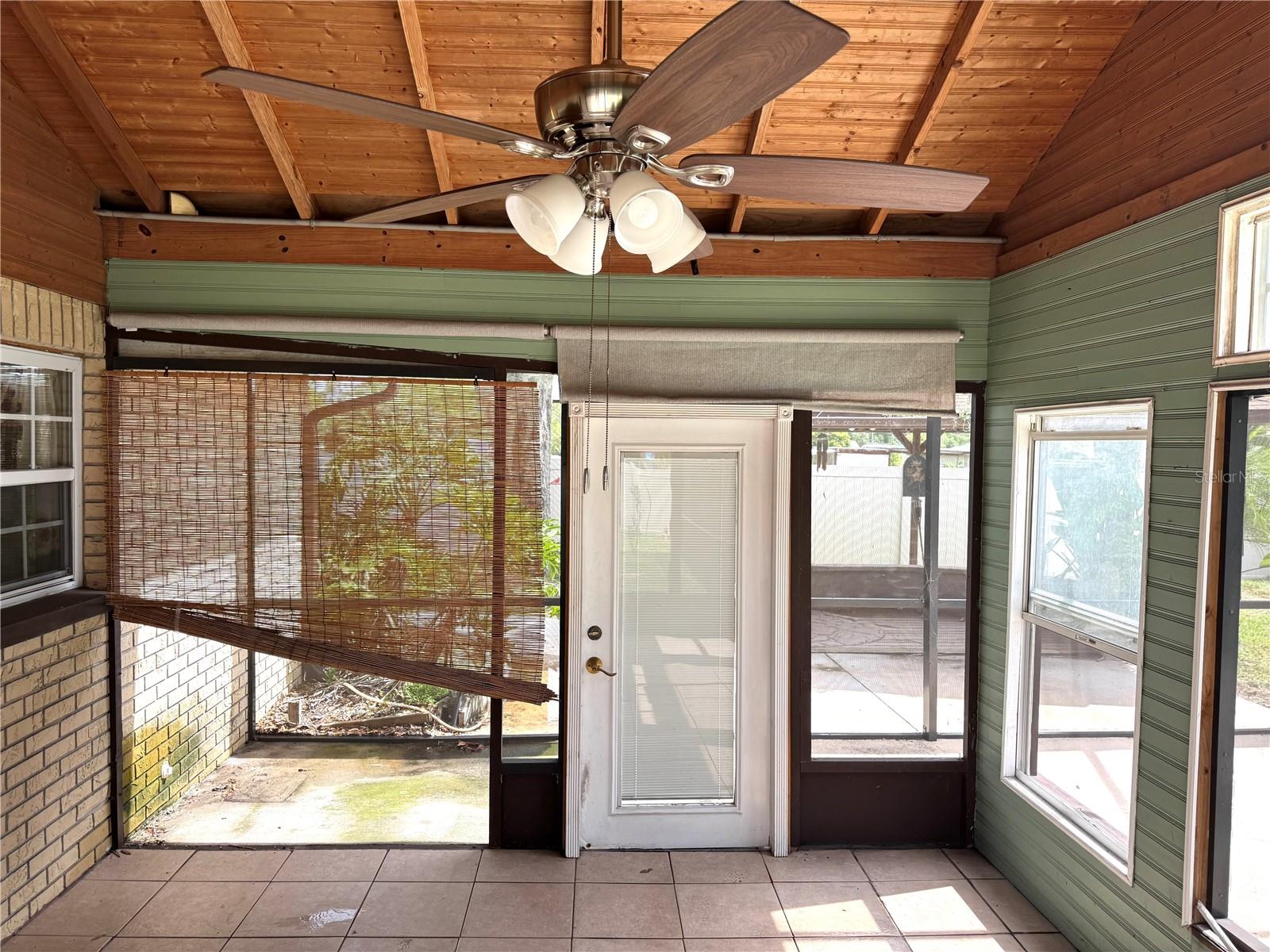 1312 N TAYLOR RD — photo 27