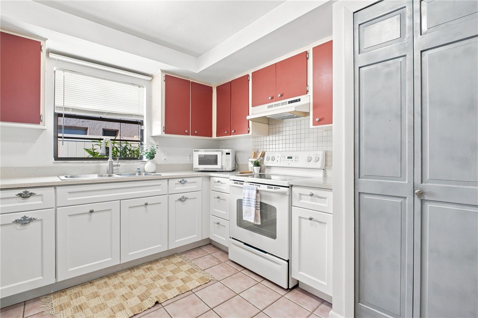 6803 LONGPOINTE WAY — photo 16